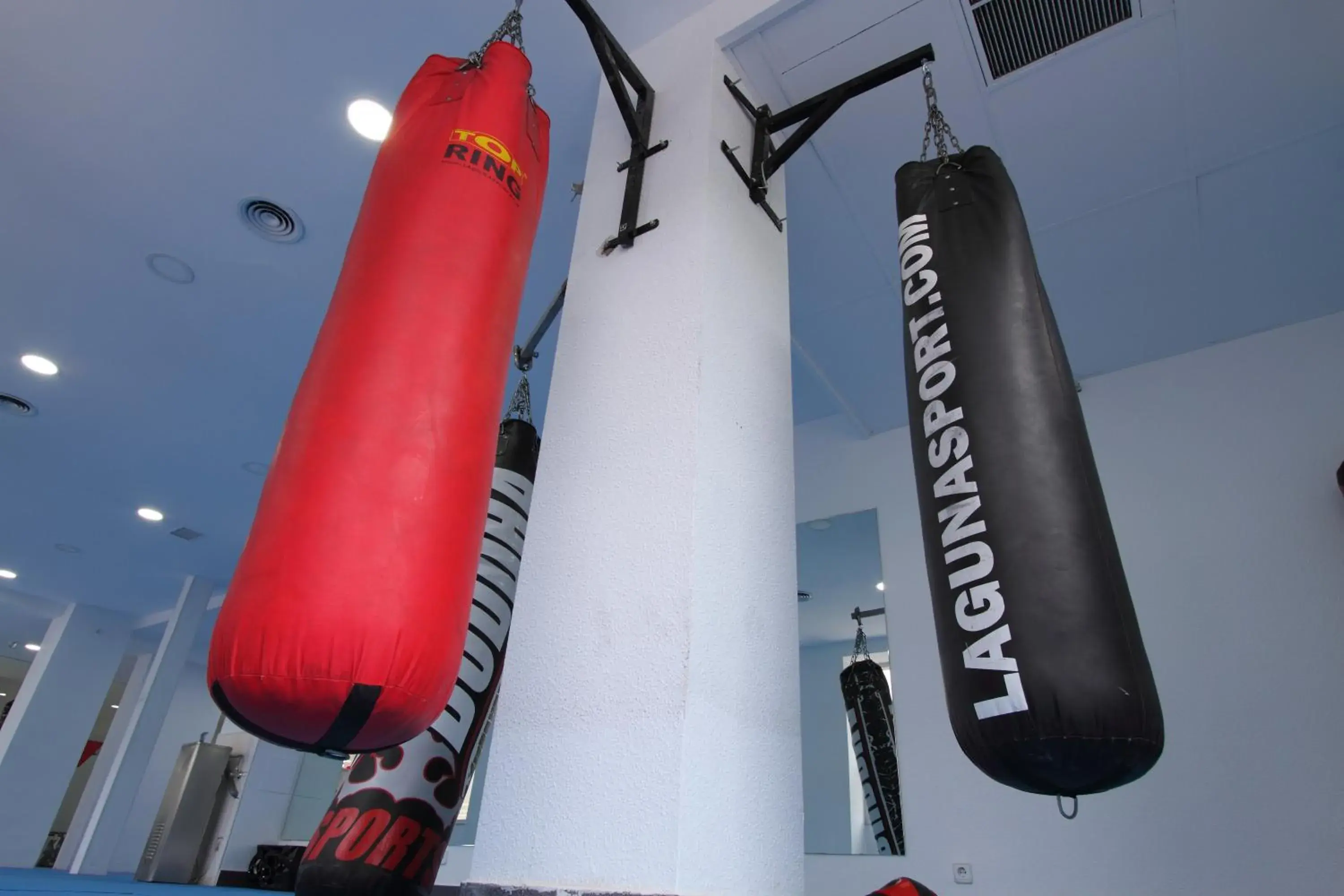 Fitness centre/facilities in Hotel Albret Fitness centre/facilities in Hotel Albret