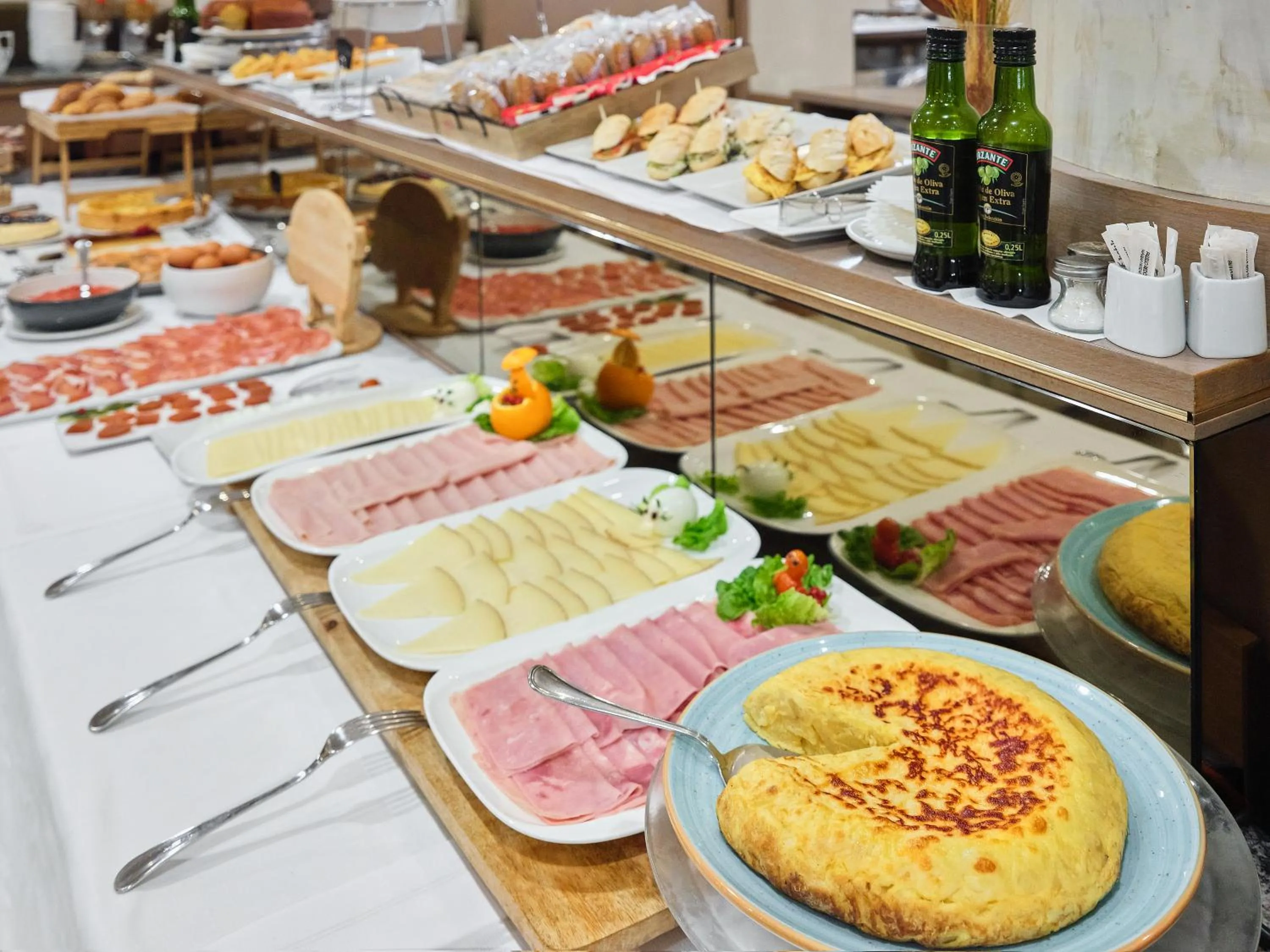 Breakfast in Hotel Albret