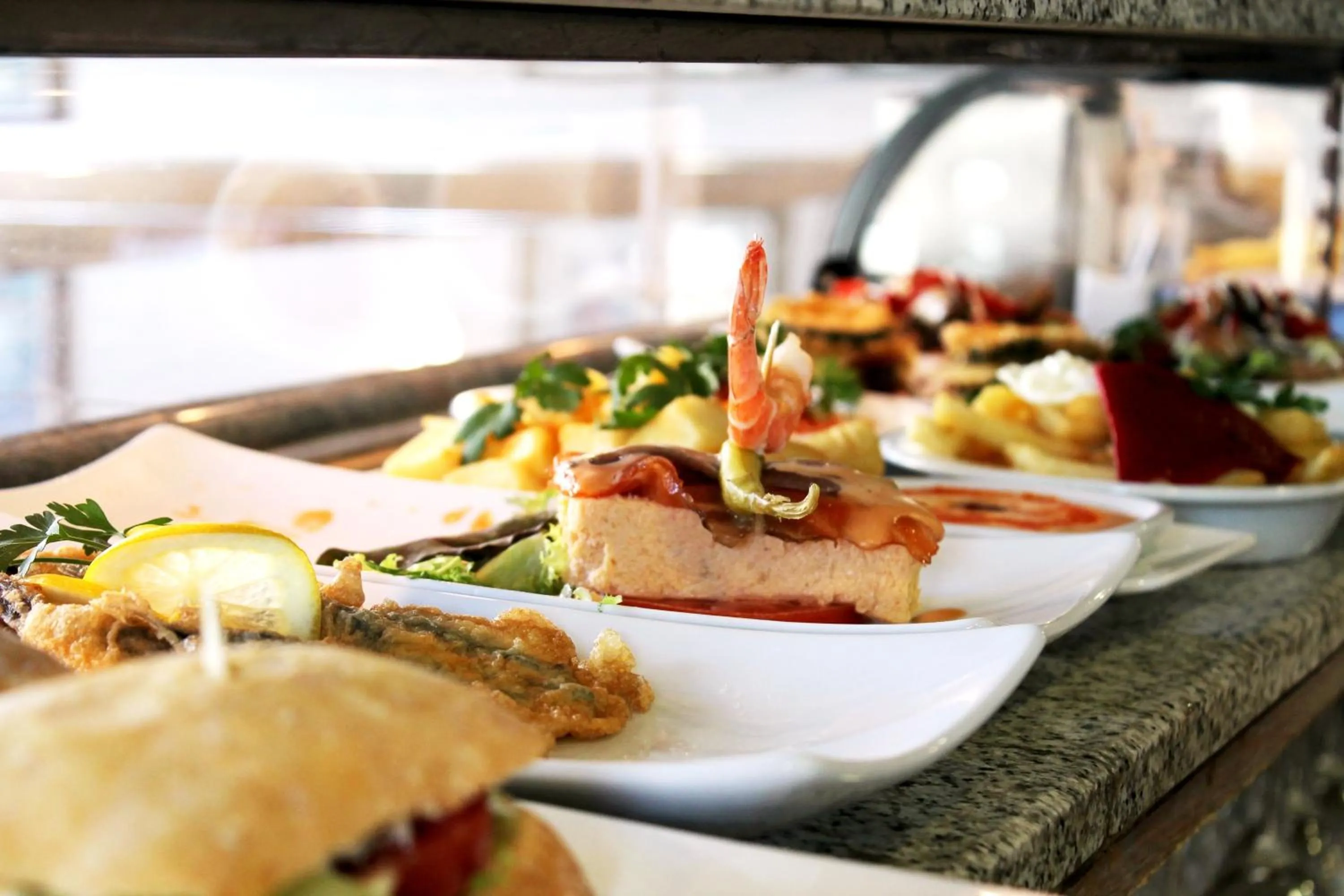 Restaurant/places to eat in Hotel Albret