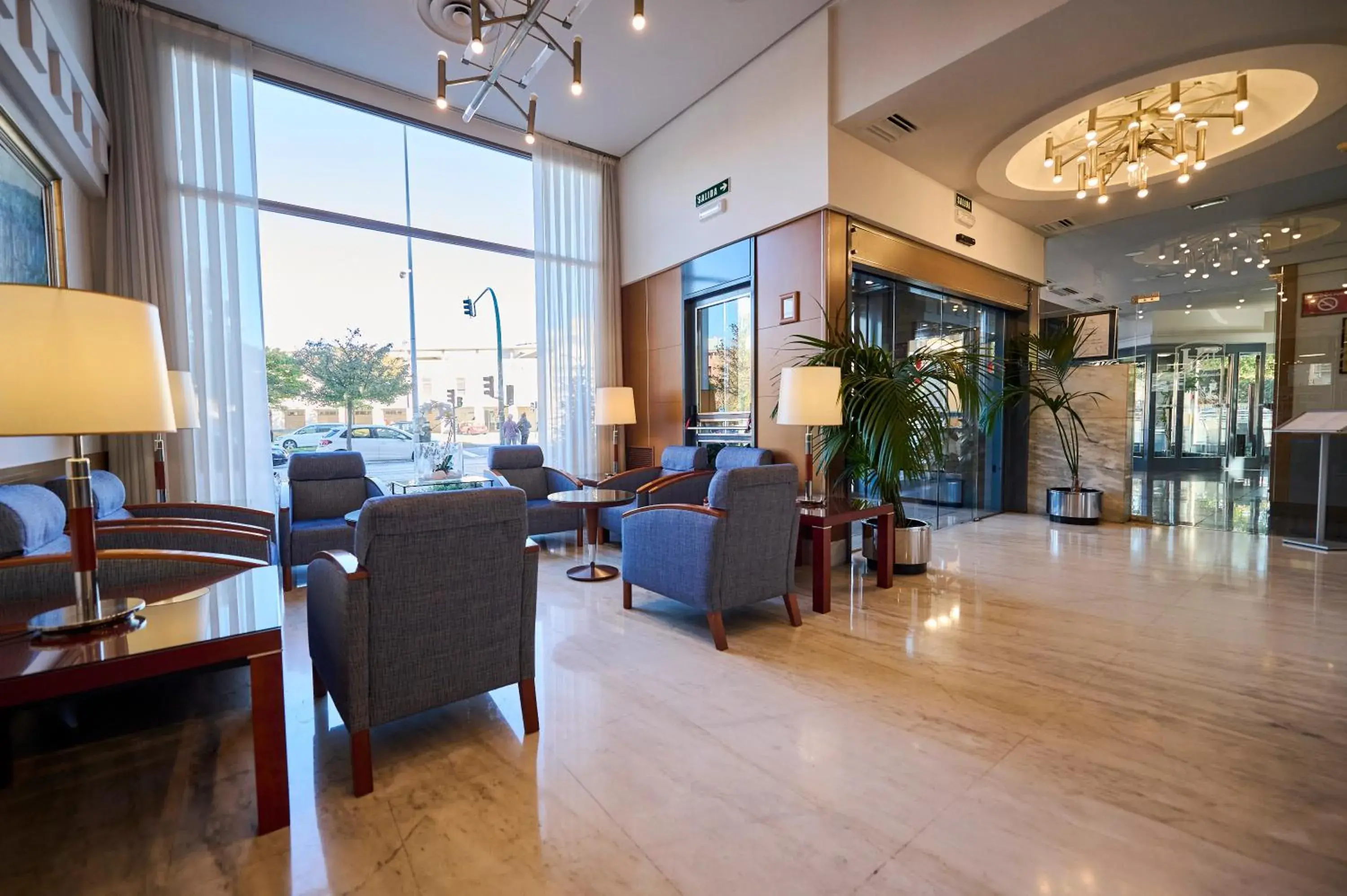 Lobby or reception in Hotel Albret Lobby or reception in Hotel Albret