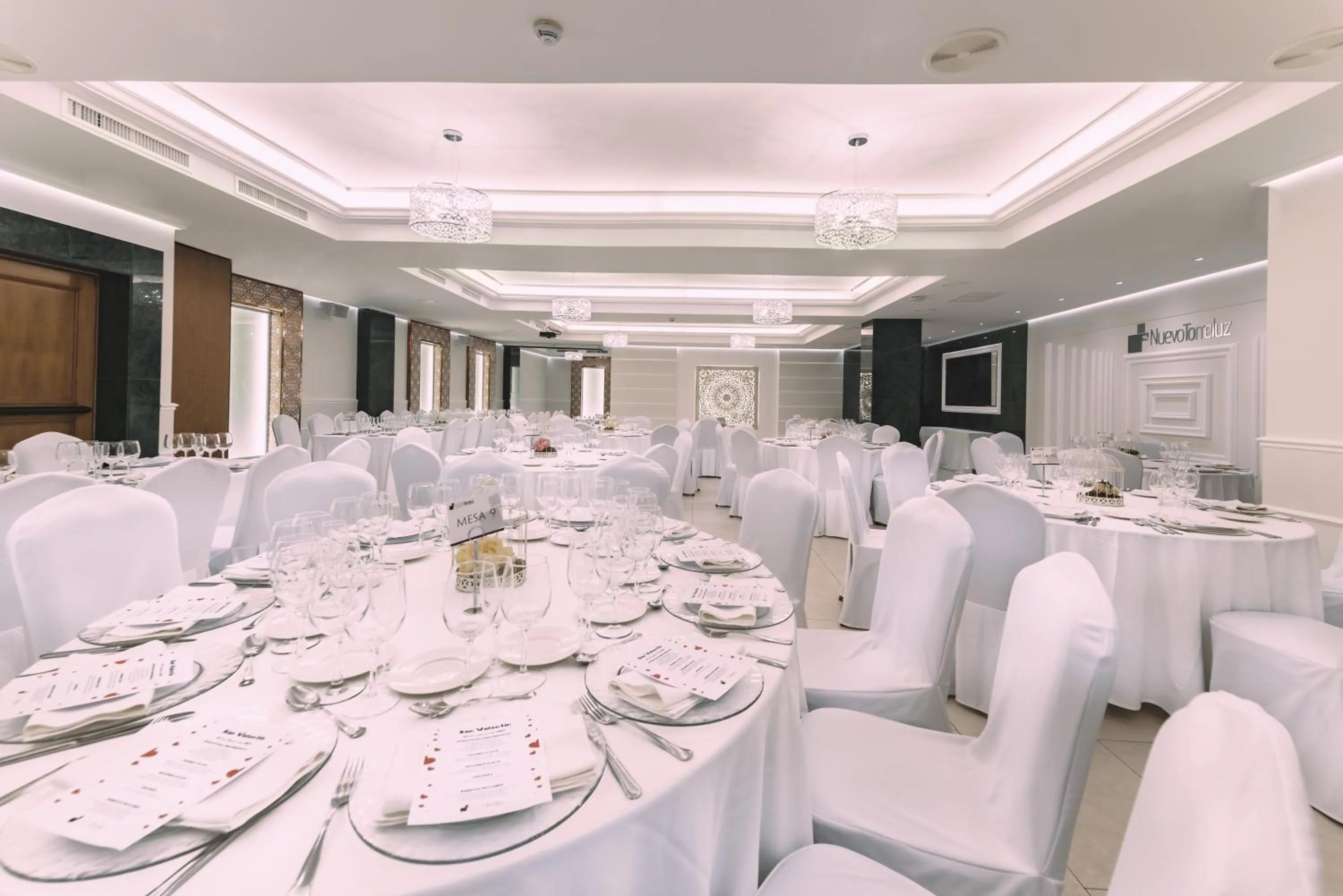 wedding in Nuevo Torreluz