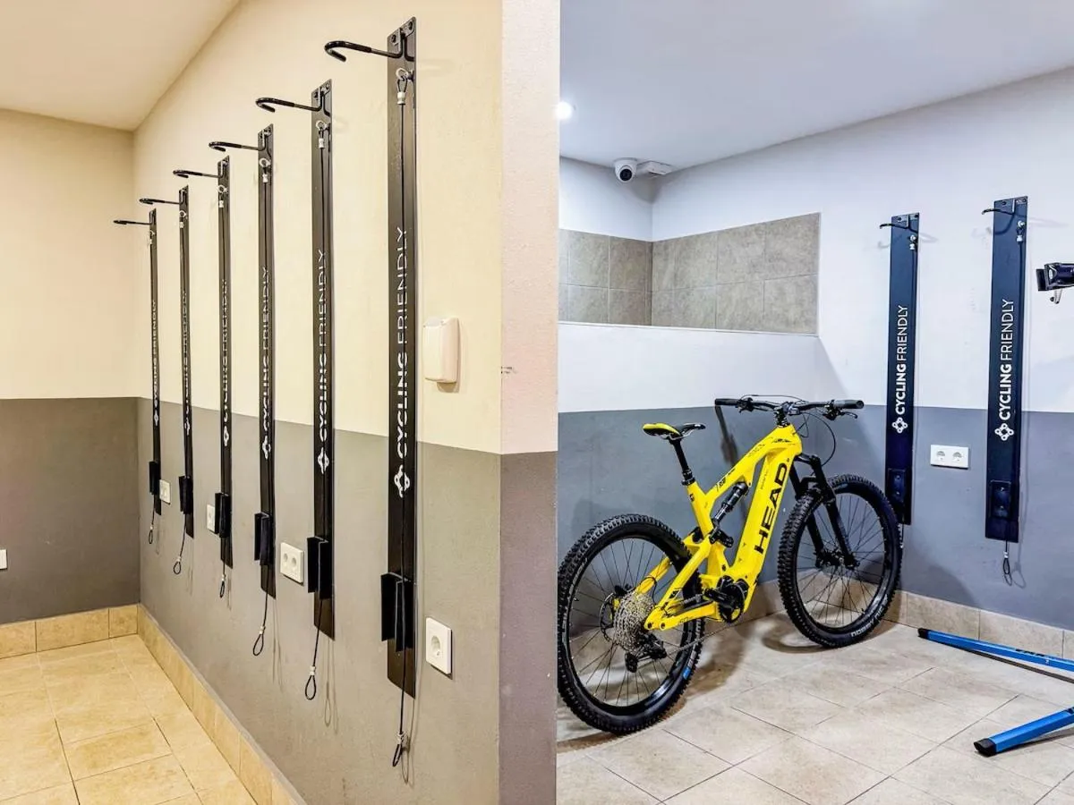 Cycling in Nuevo Torreluz