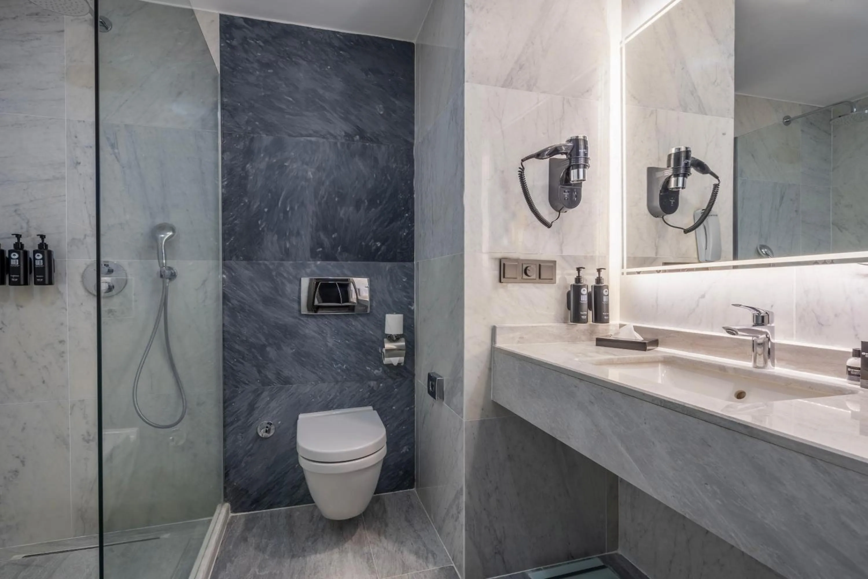 Bathroom in Wyndham Afyonkarahisar Thermal&Spa