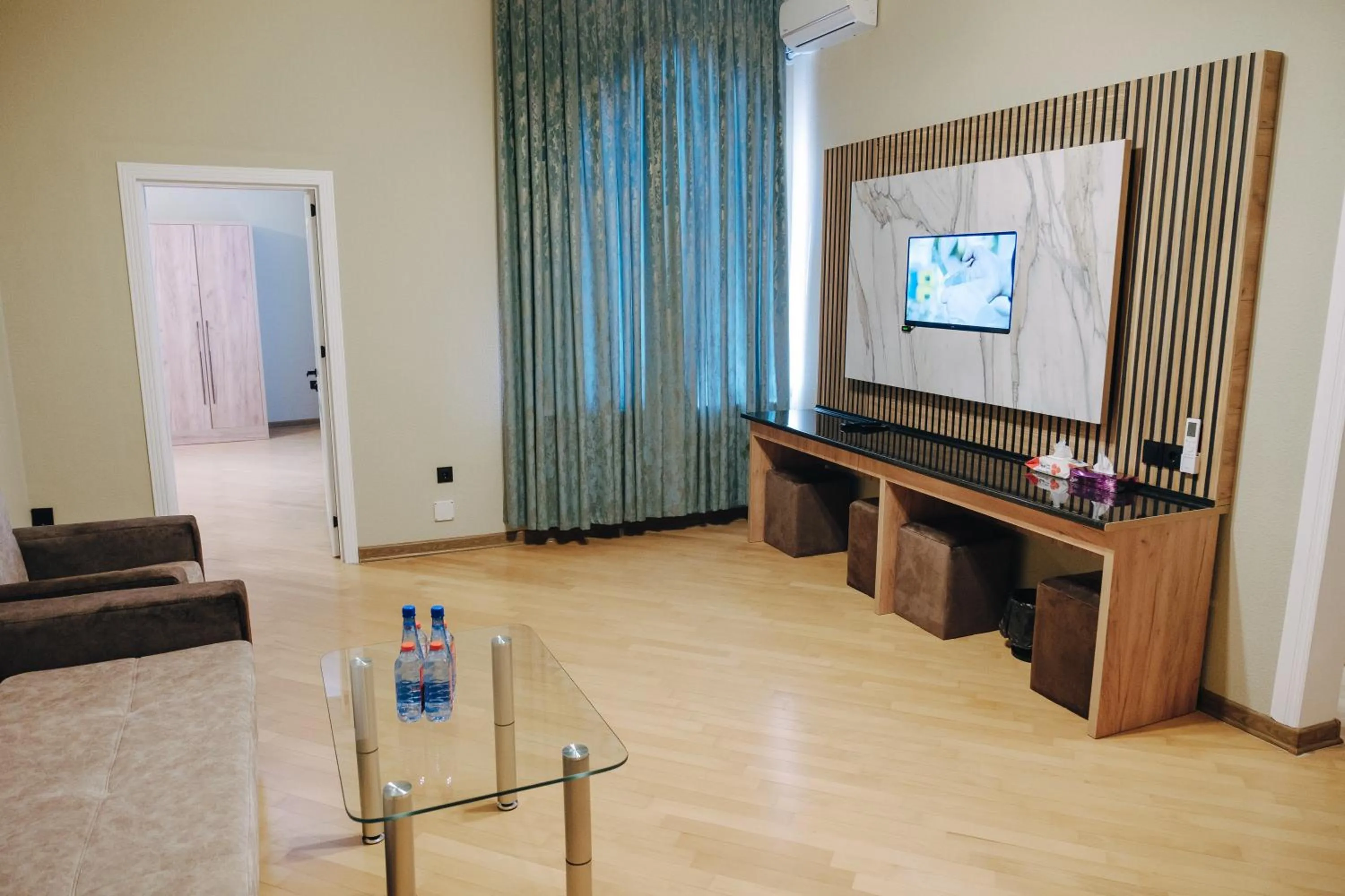 Communal lounge/ TV room in Old City Ganja