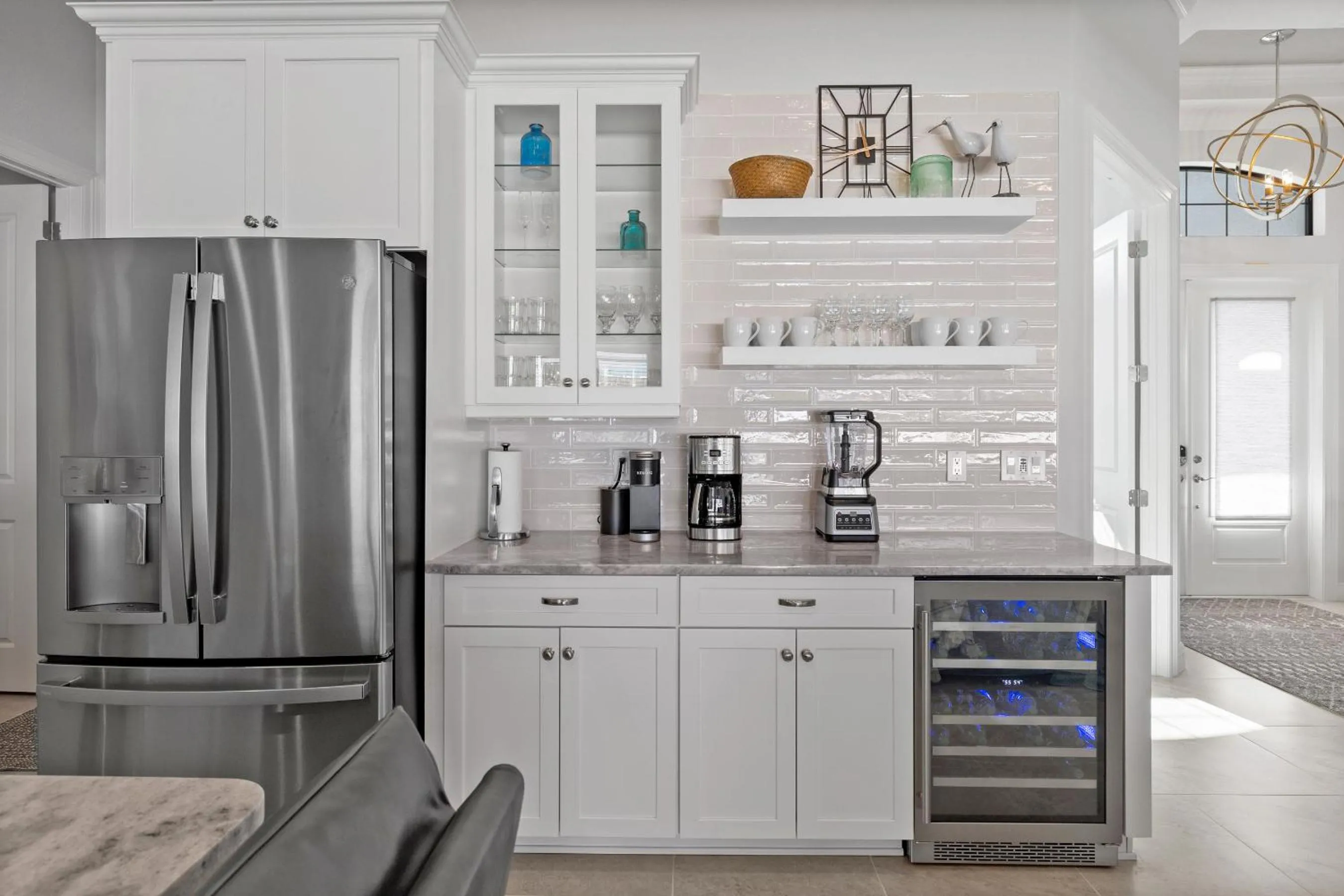 Kitchen or kitchenette in Absolutely stunning home that truly embodies Florida living, Villa Blue Starfish