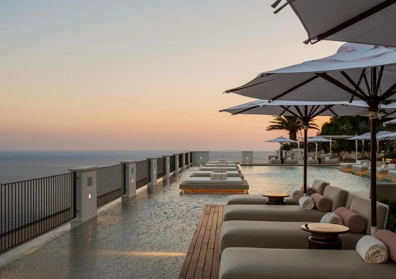 Swimming pool in Furore Grand Hotel