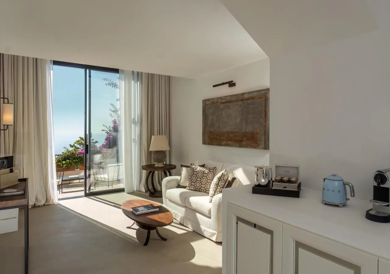 Area and facilities in Furore Grand Hotel