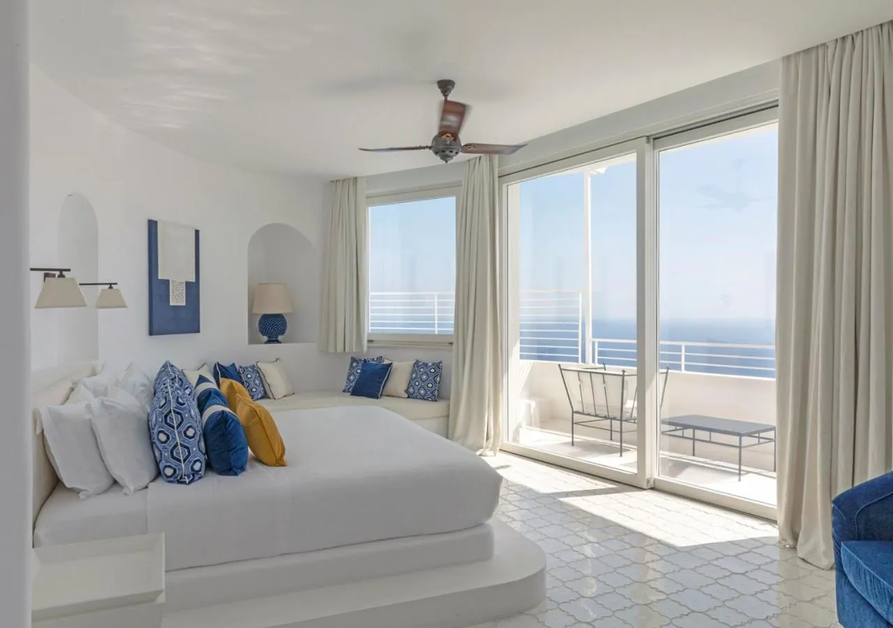 Bedroom, Bed in Furore Grand Hotel