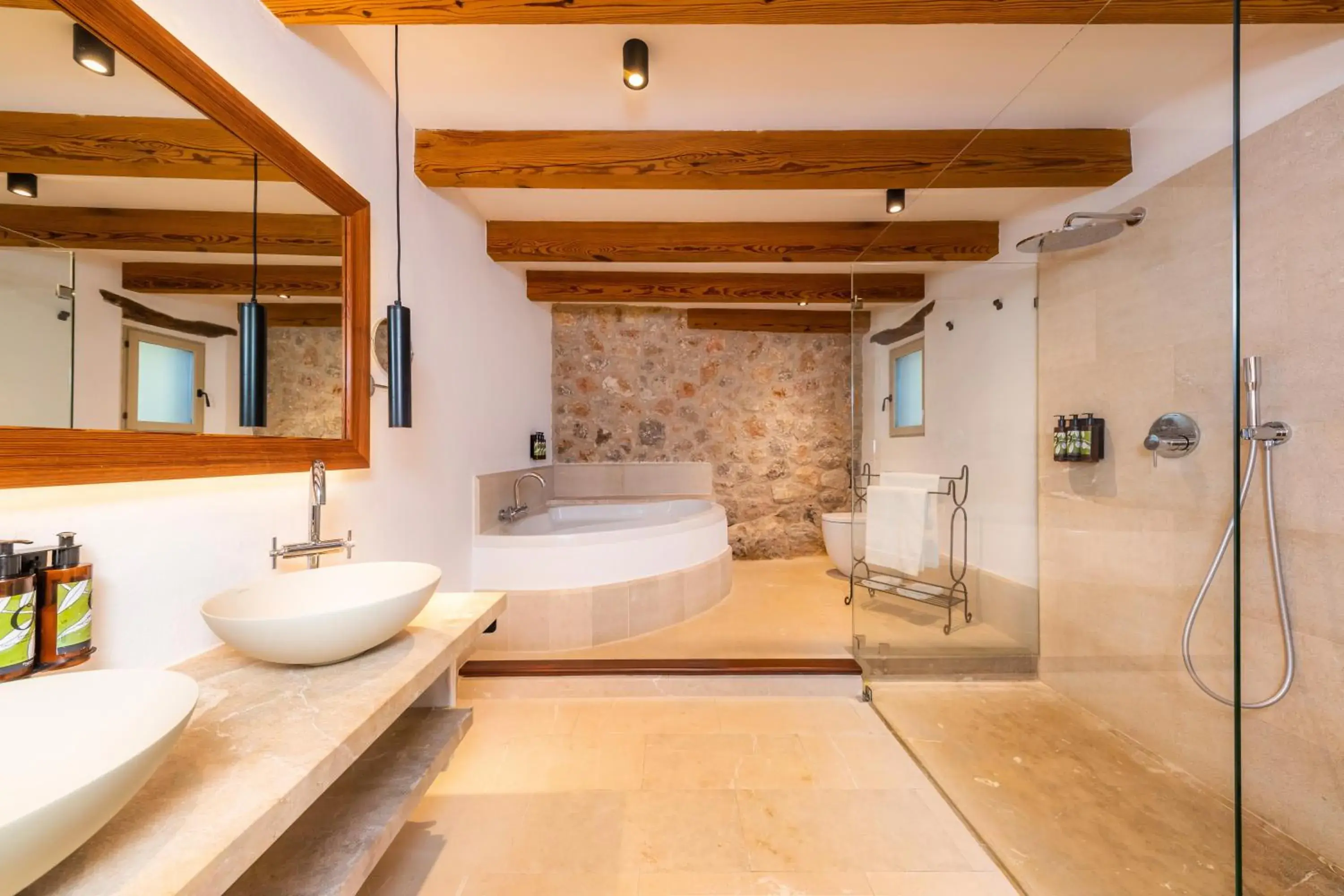 Bathroom, Bed in Finca Albellons Bathroom, Bed in Finca Albellons