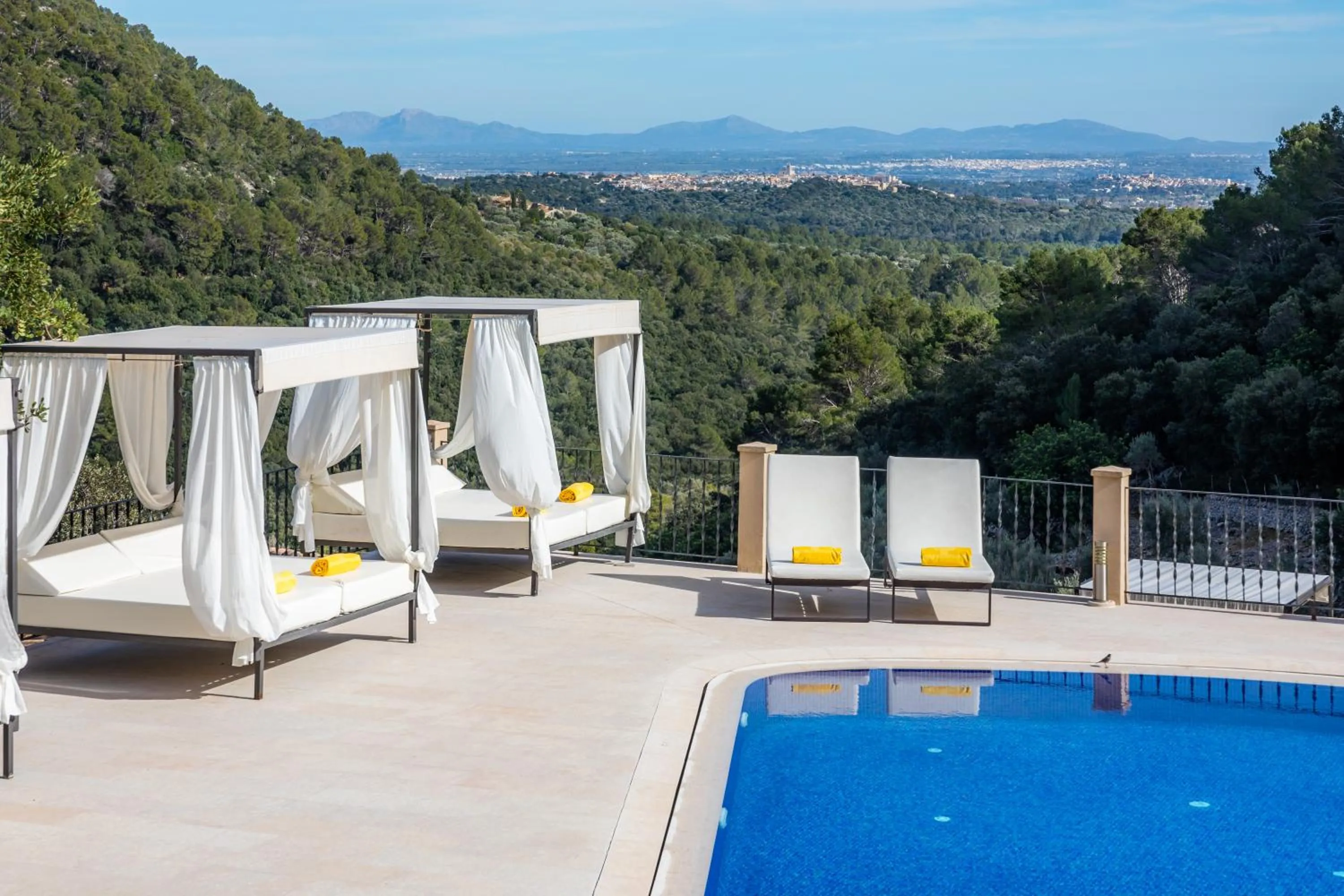 Natural landscape in Finca Albellons