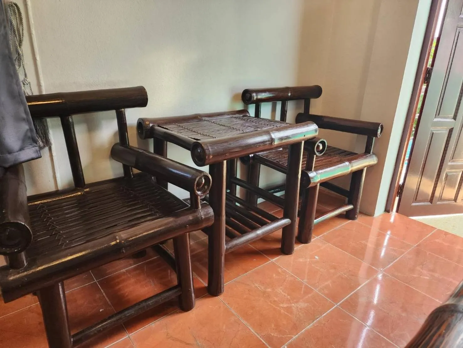 Blue Moon House - A budget hostel for easy travellers