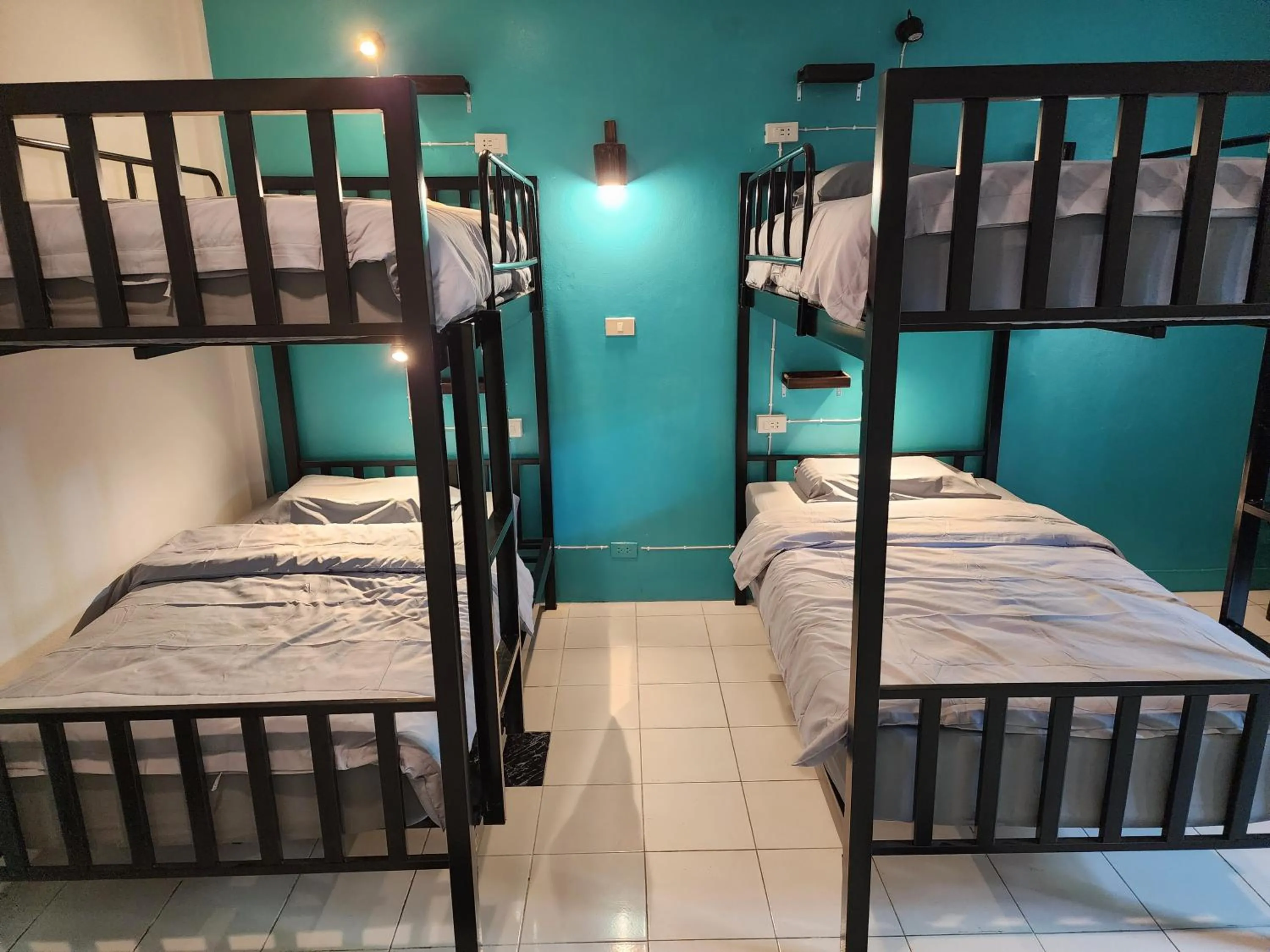 Bed in Blue Moon House - A budget hostel for easy travellers