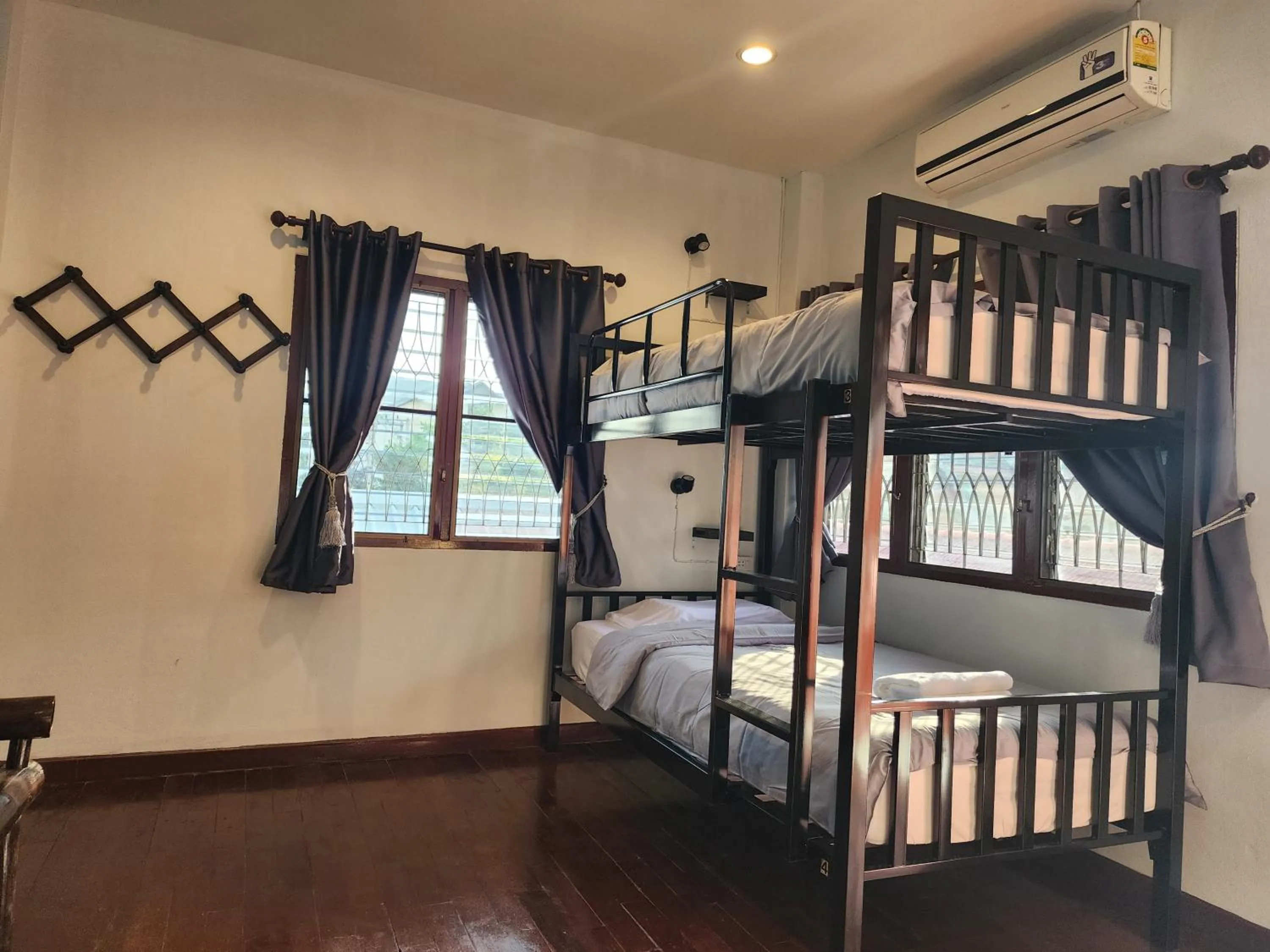 Bed in Blue Moon House - A budget hostel for easy travellers