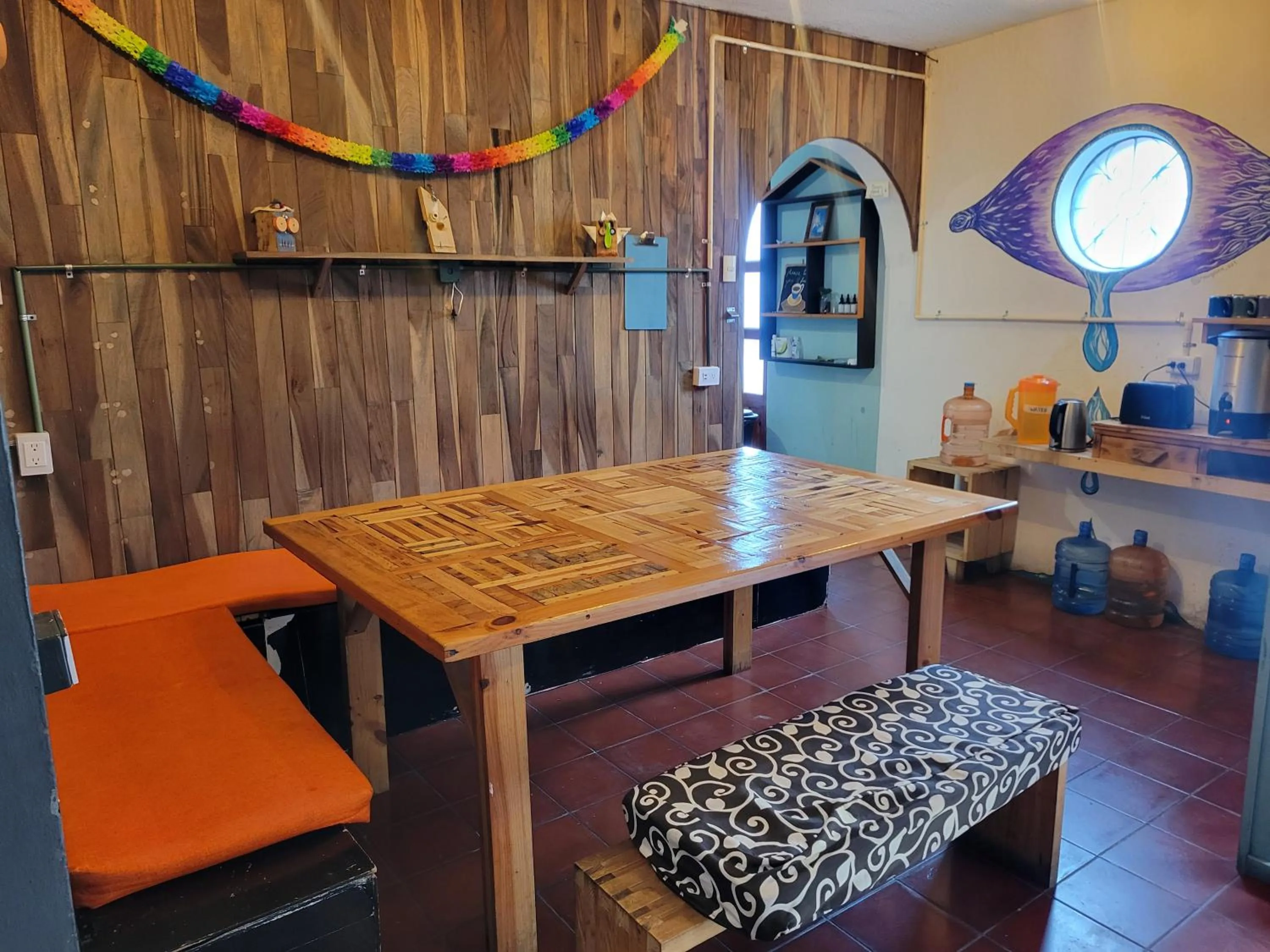 Restaurant/places to eat in Casa Satoshi