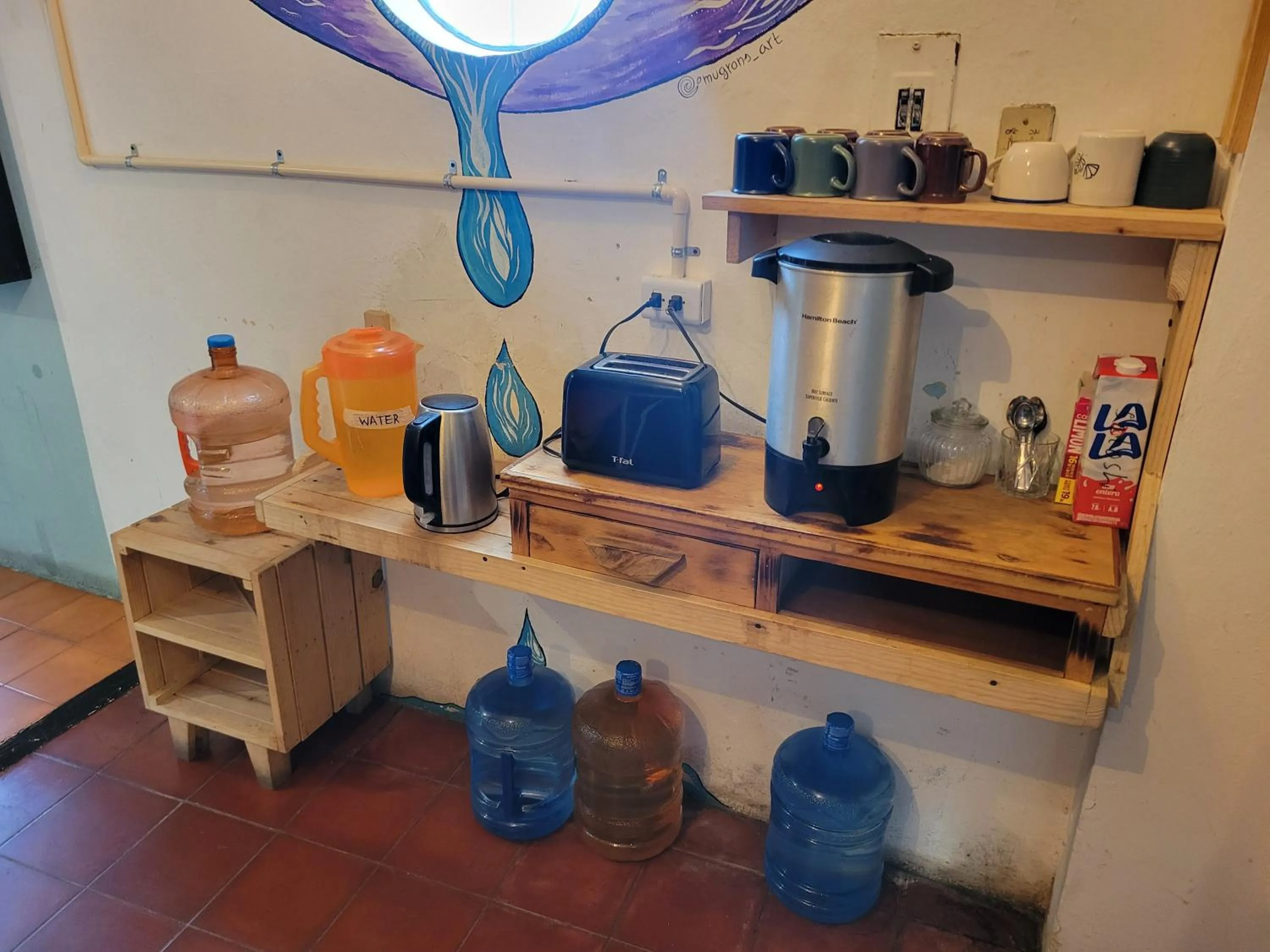 Coffee/tea facilities in Casa Satoshi