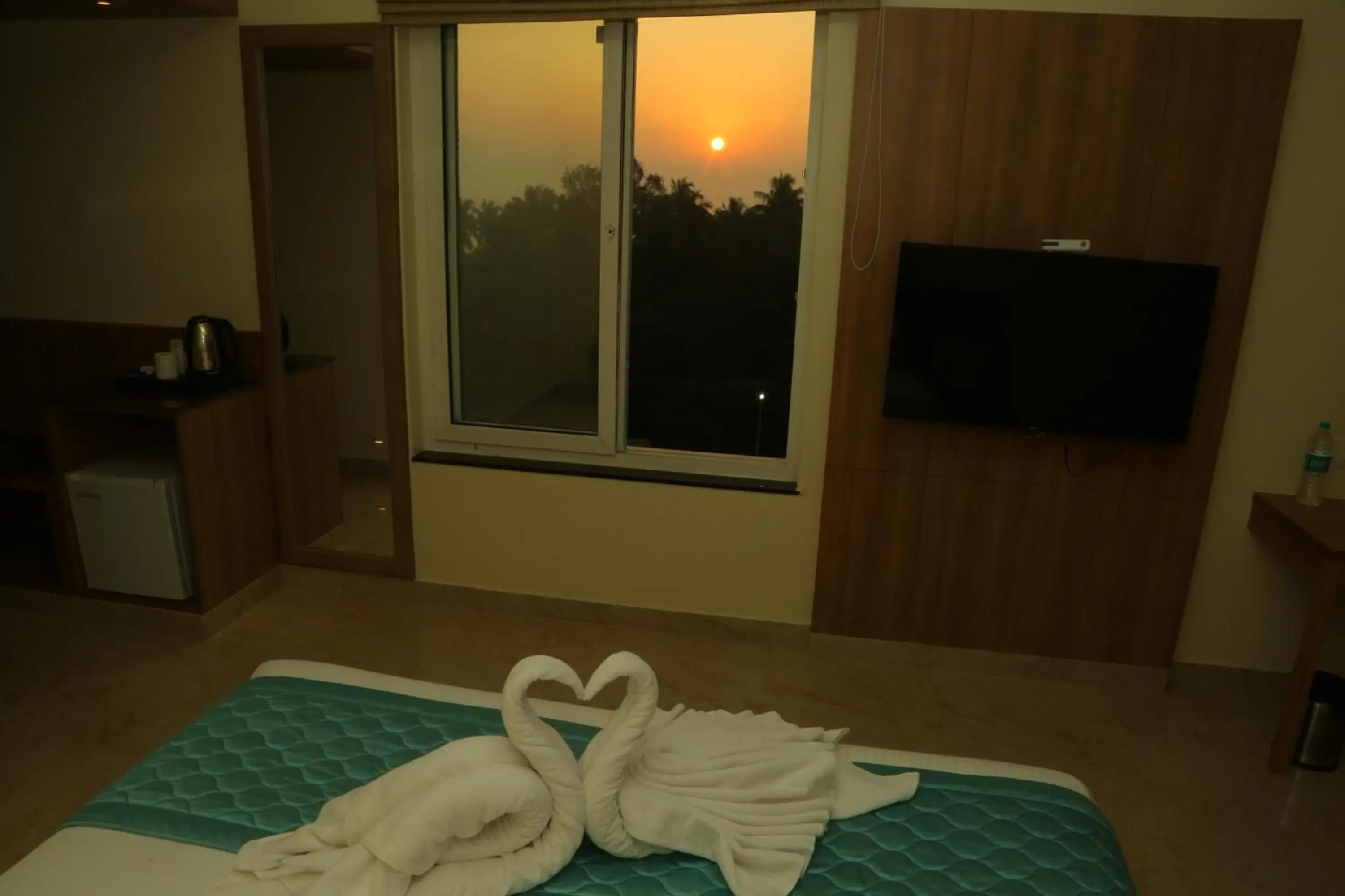 Bed in Misty Ocean - A Bergamont Group of Hotel Bed in Misty Ocean - A Bergamont Group of Hotel