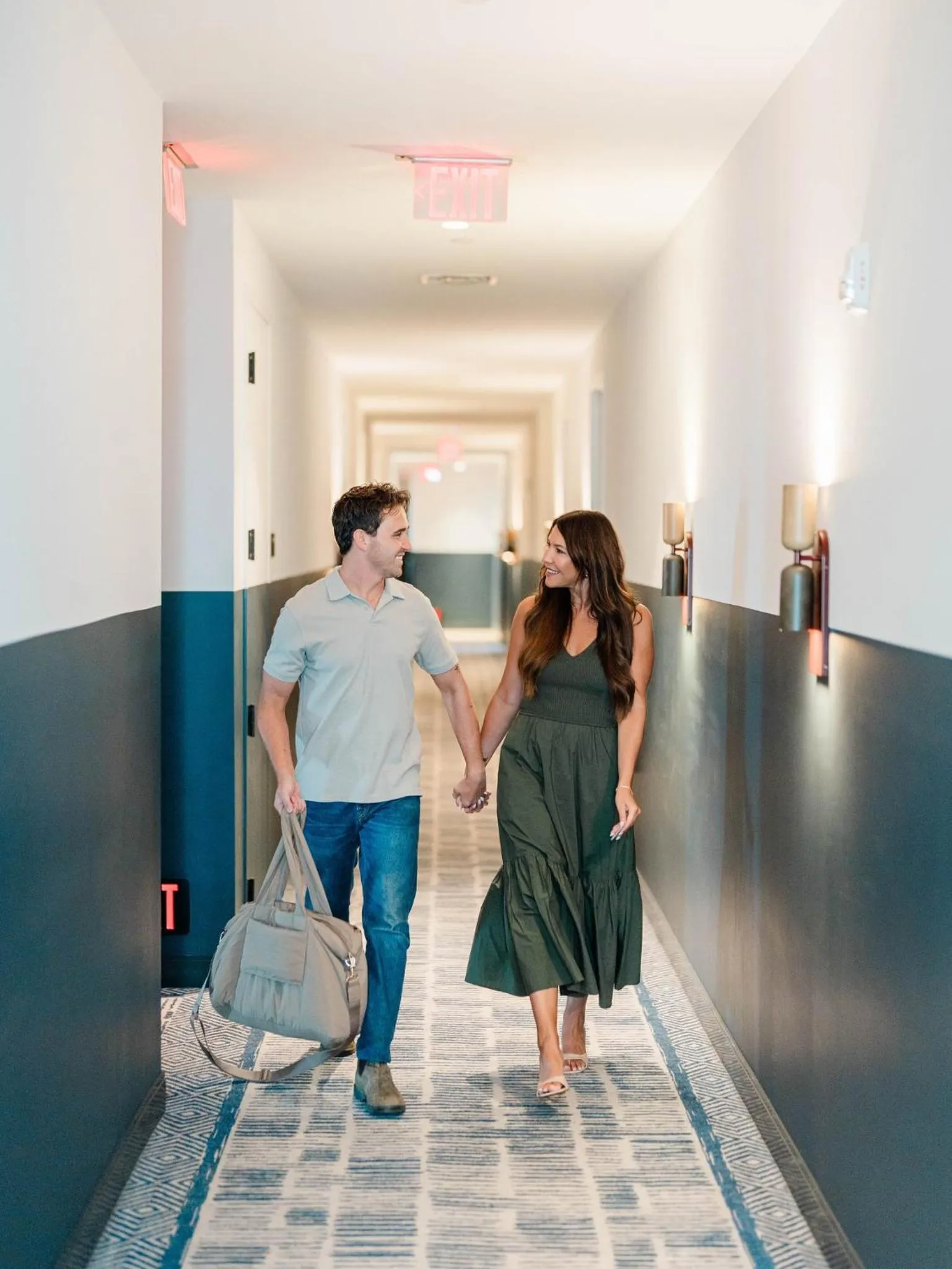 Photo of the whole room in The Junto Hotel