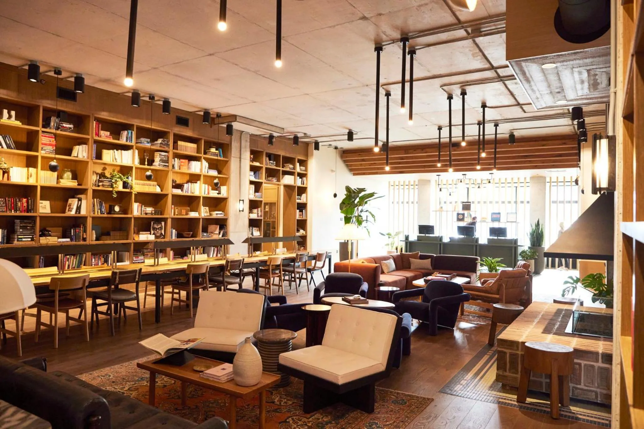 Lobby or reception in The Junto Hotel