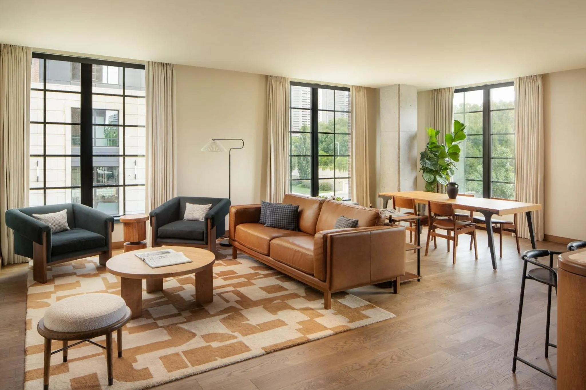 Photo of the whole room in The Junto Hotel