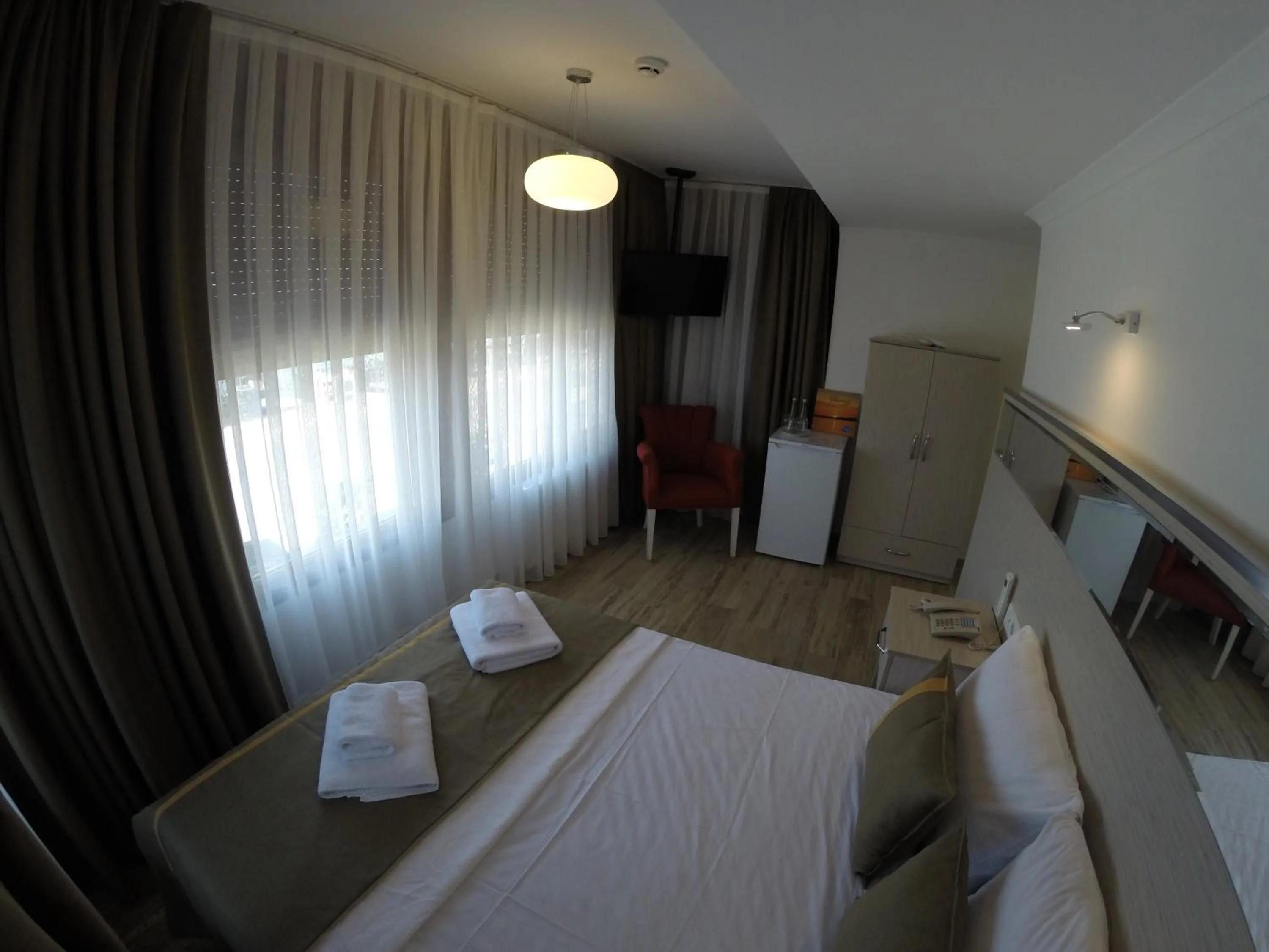 Photo of the whole room, Bed in Yakamoz Otel