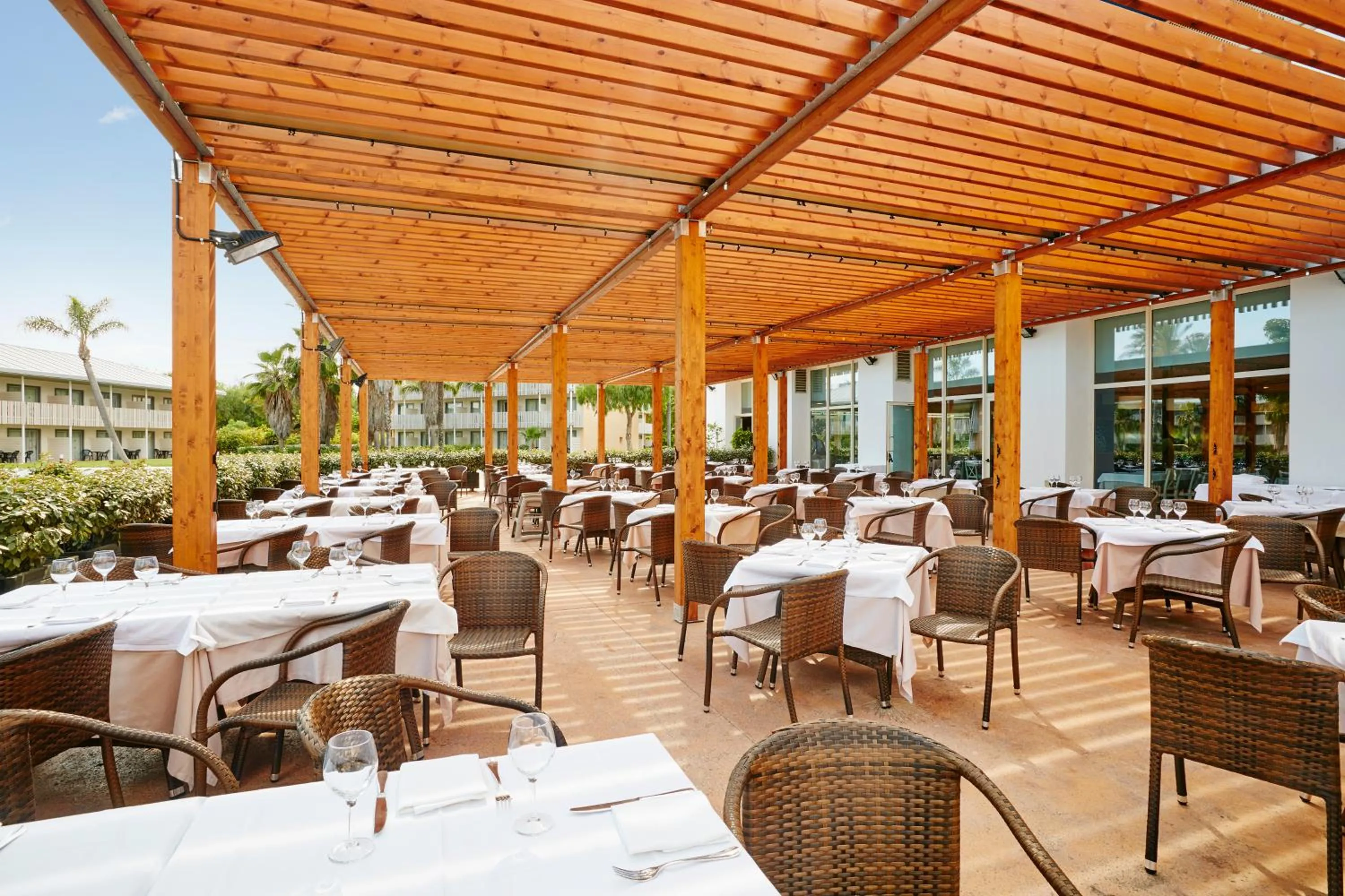 Restaurant/places to eat in PortAventura Hotel Caribe - Includes unlimited access to PortAventura Park & 1 access to Ferrari Land