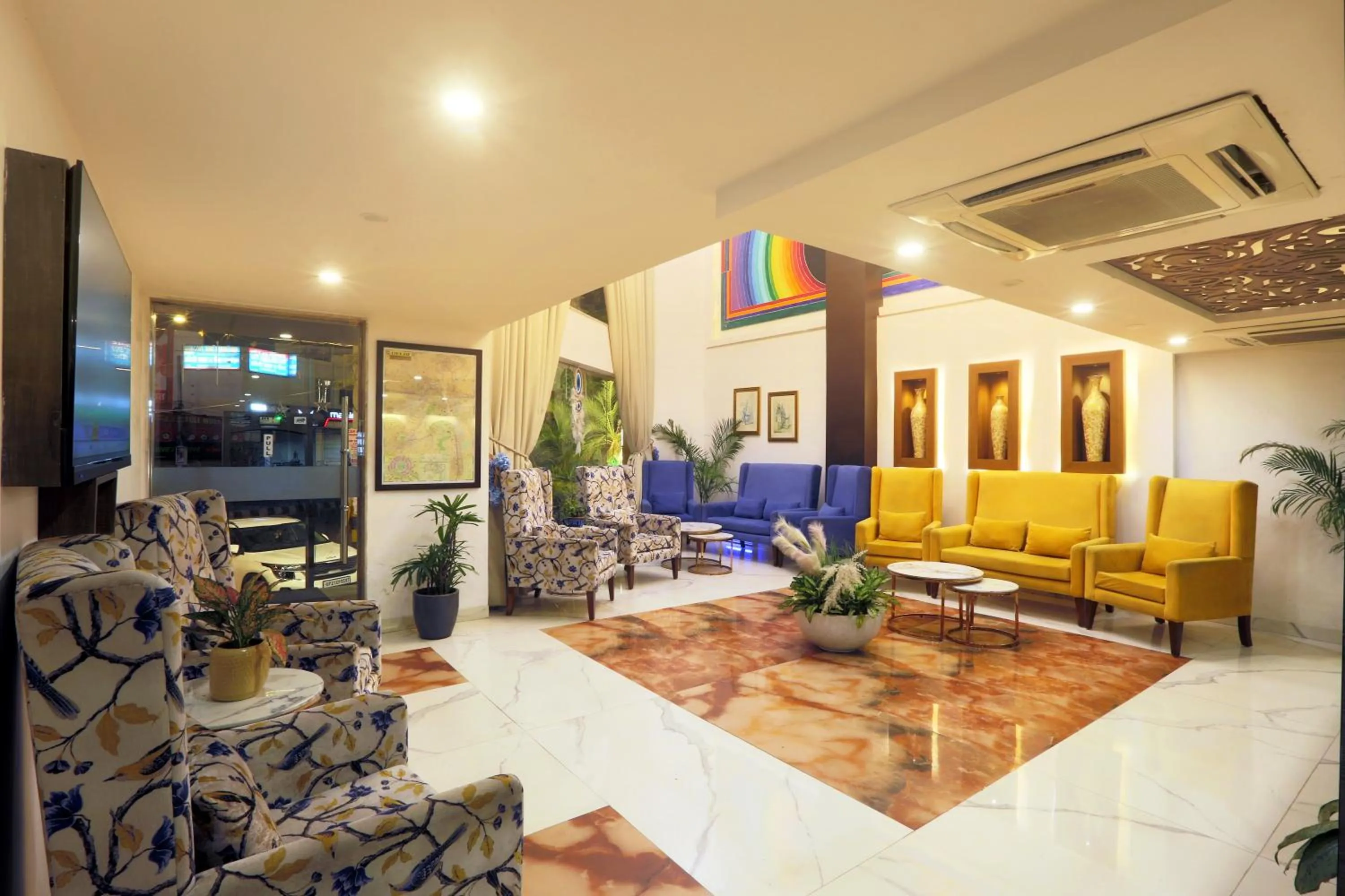 Lobby or reception in Hotel Cardinal Oxmo Delhi Airport