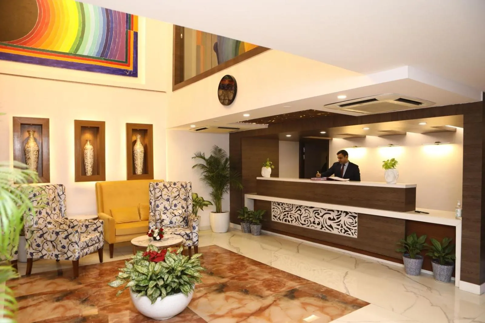 Lobby or reception in Hotel Cardinal Oxmo Delhi Airport