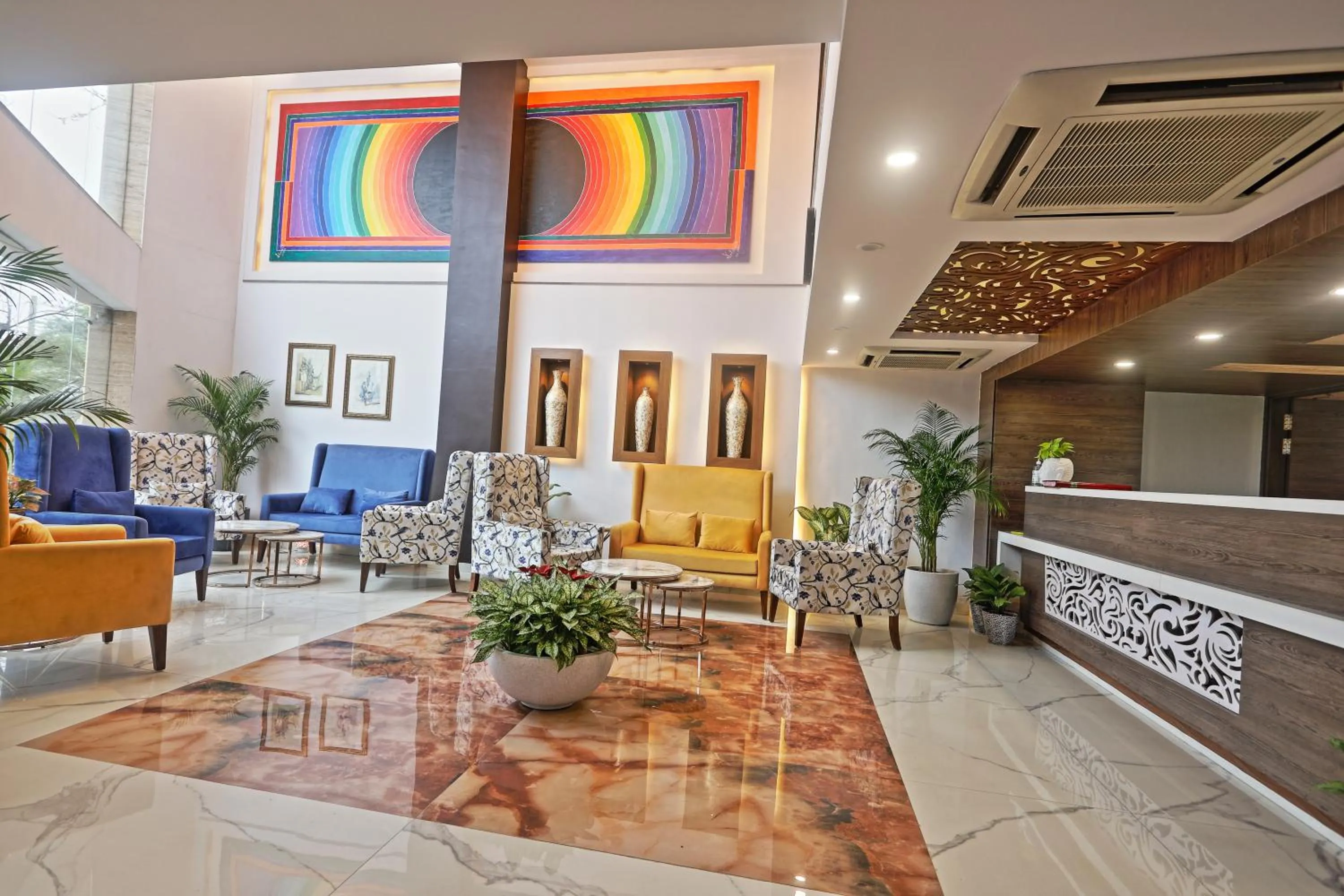 Lobby or reception in Hotel Cardinal Oxmo Delhi Airport