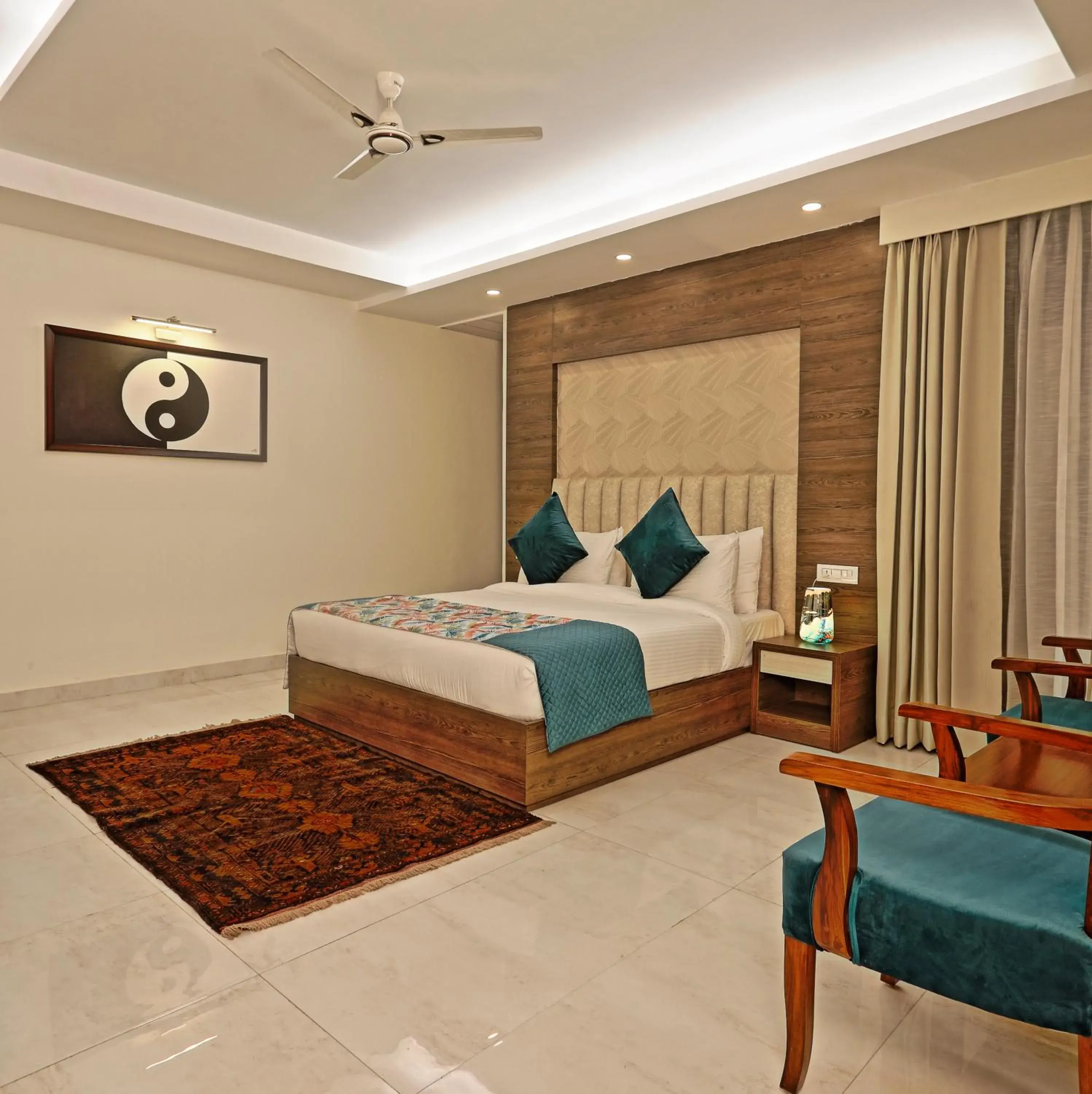 Photo of the whole room in Hotel Cardinal Oxmo Delhi Airport Photo of the whole room in Hotel Cardinal Oxmo Delhi Airport