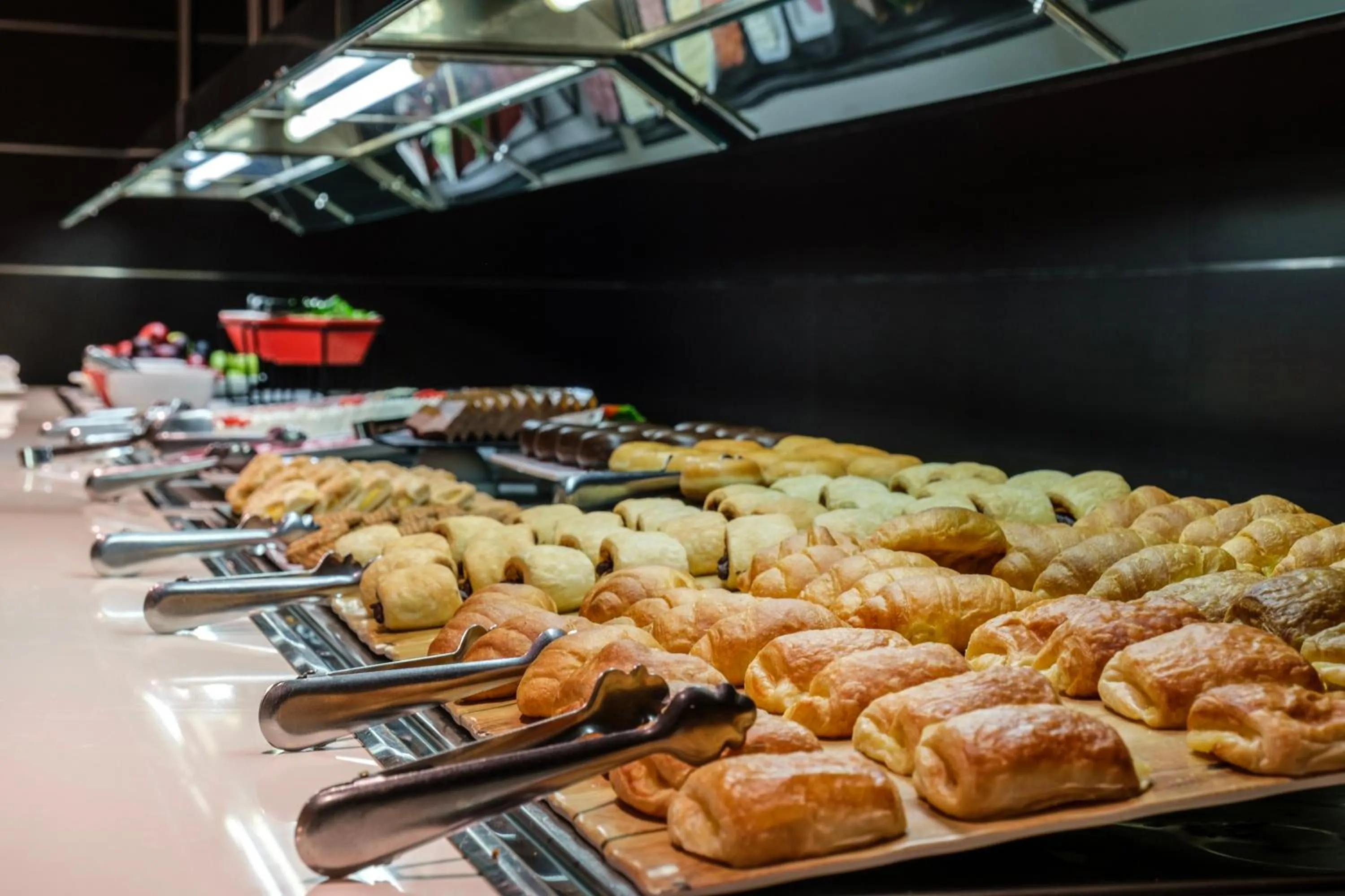 Buffet breakfast in Cabot Cap de Mar Spa