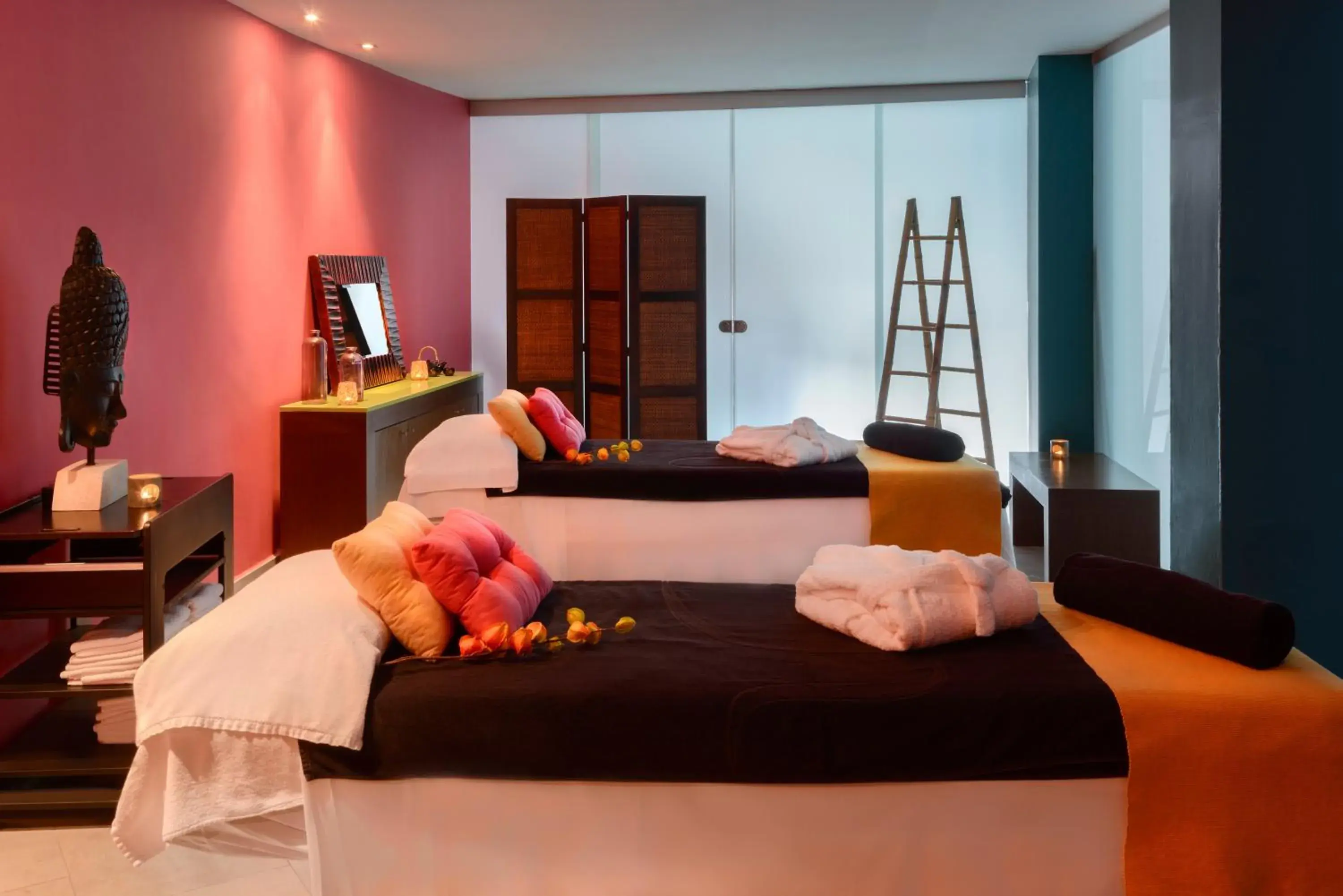 Spa and wellness centre/facilities, Bed in Occidental Menorca Spa and wellness centre/facilities, Bed in Occidental Menorca