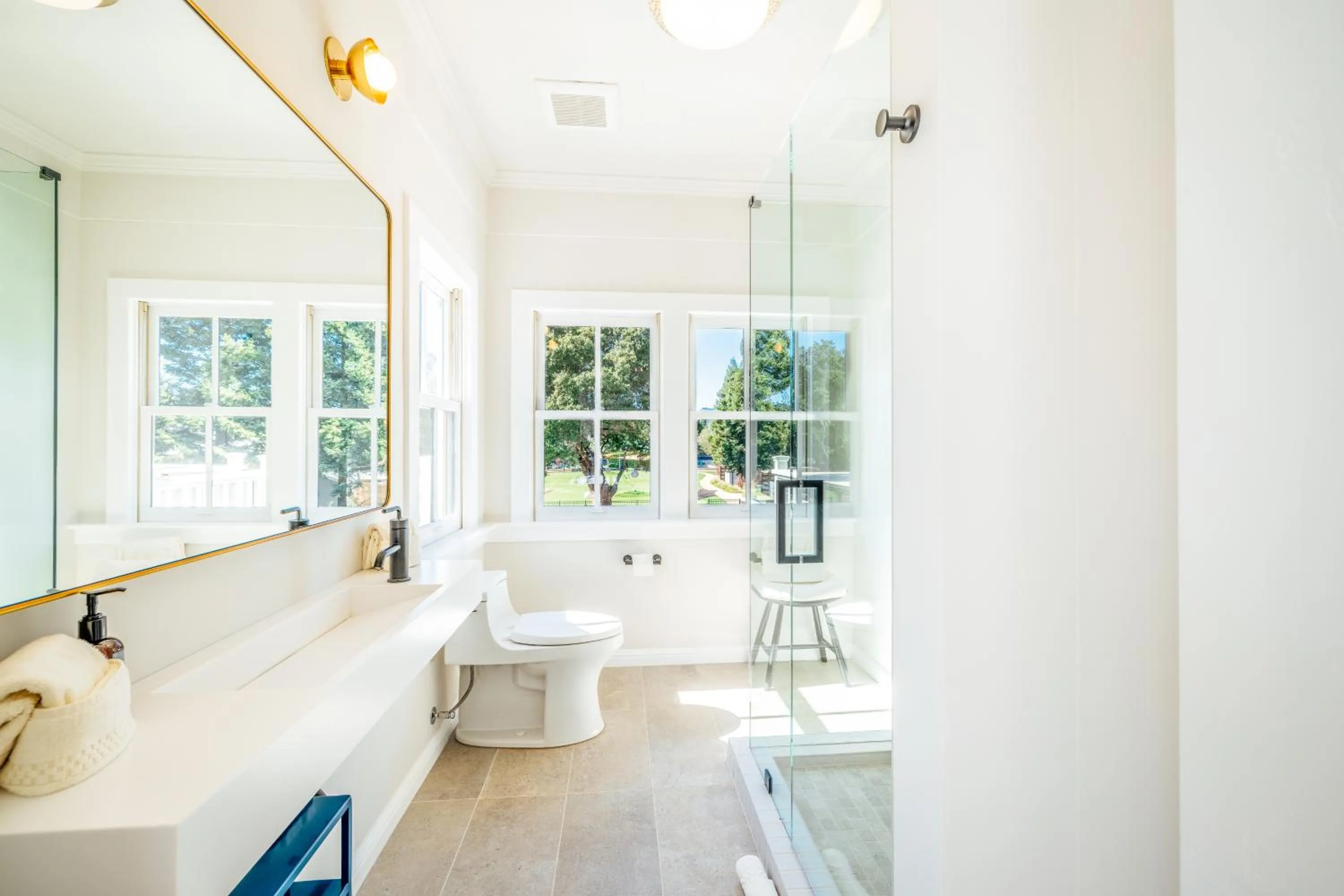 Bathroom in The Ruse