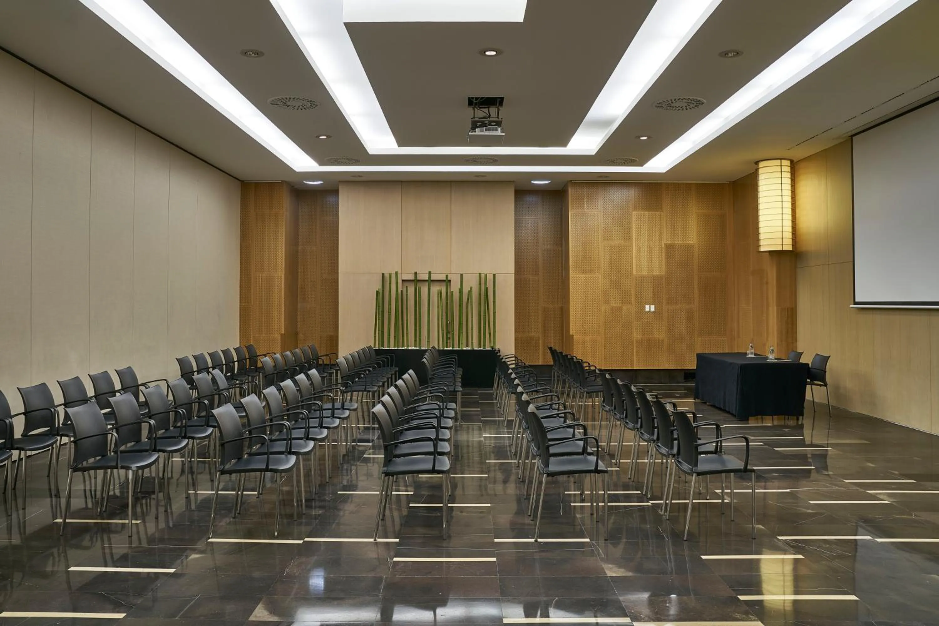Meeting/conference room in Vincci Zaragoza Zentro