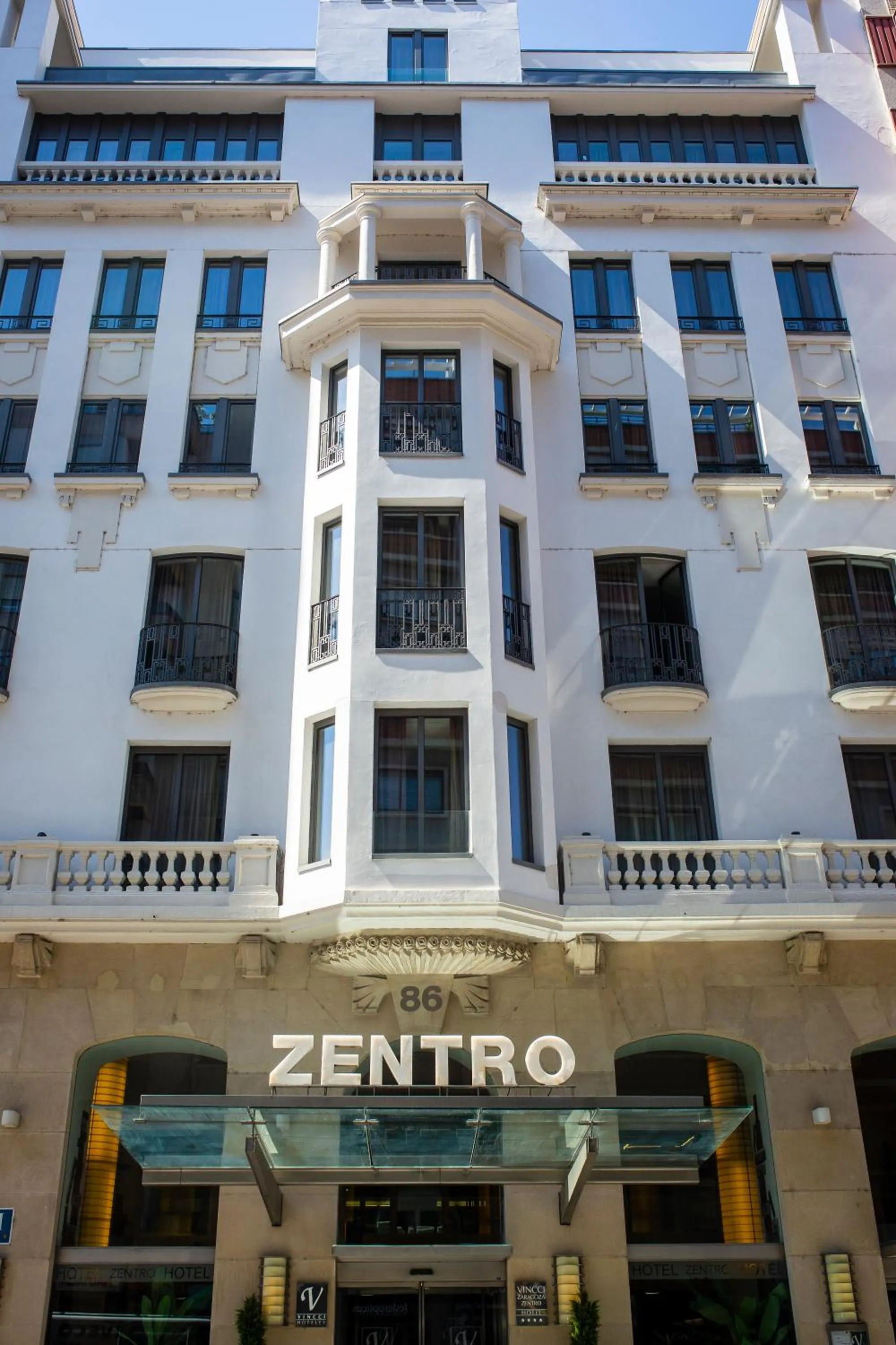 Property building in Vincci Zaragoza Zentro