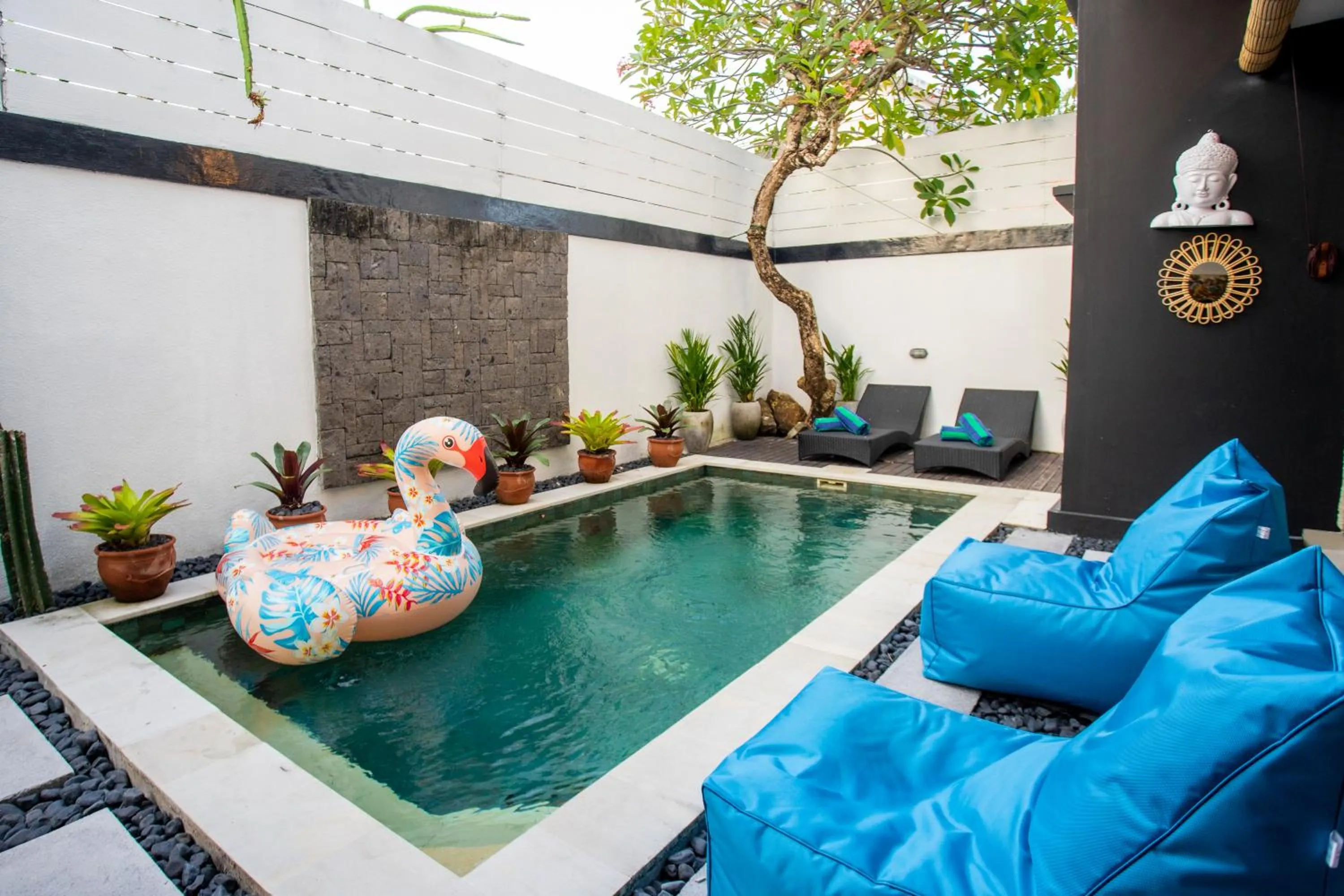 Pool view in Taman Bali A&R Seminyak