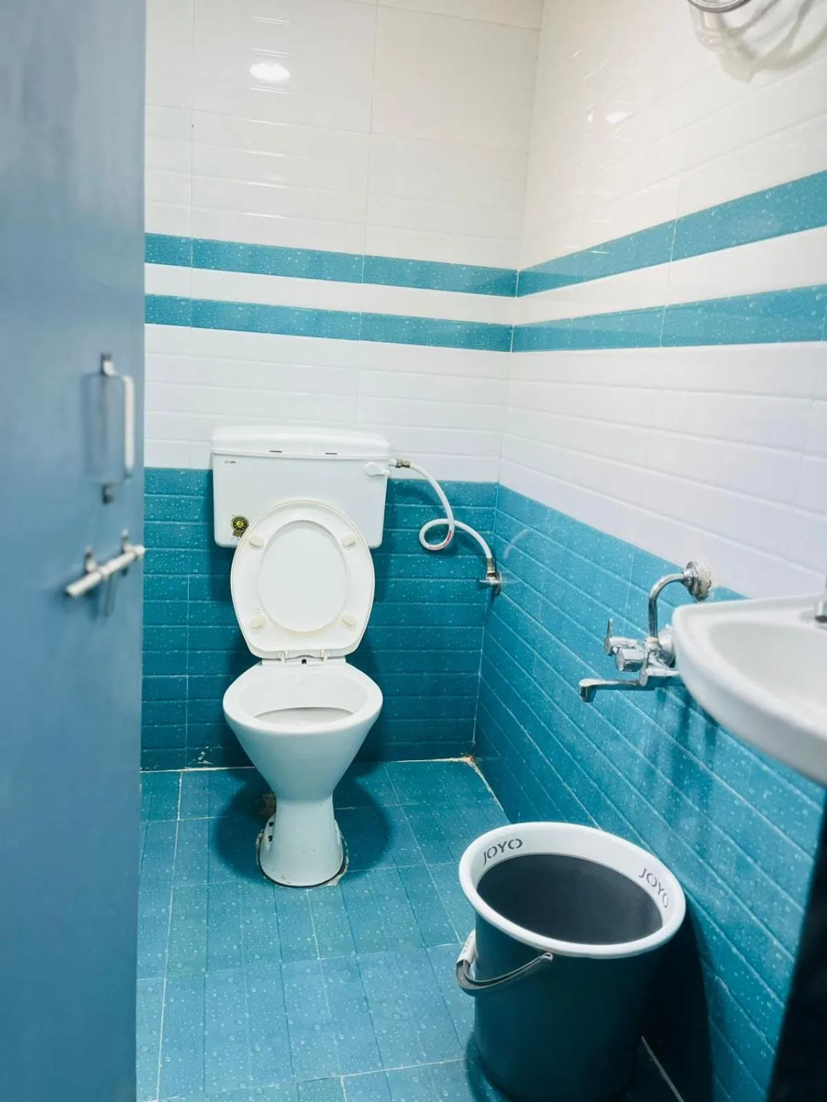 Bathroom in Hotel VYS INN