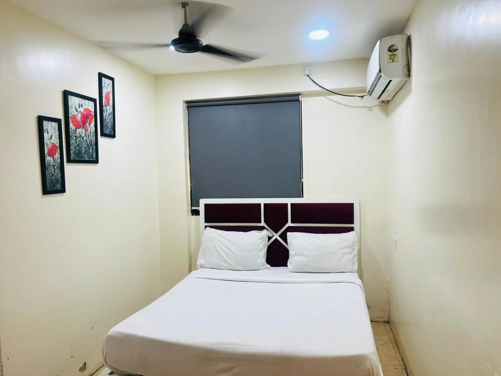 Bedroom in Hotel VYS INN