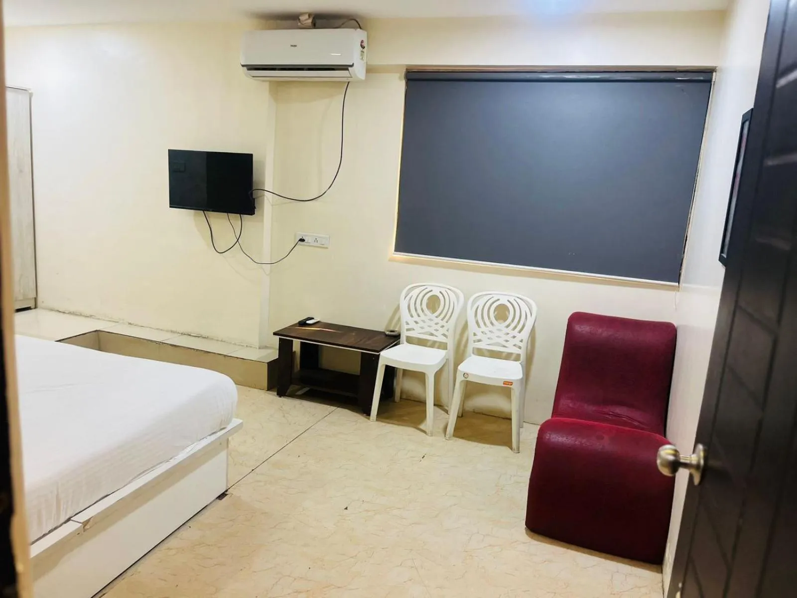 Bedroom in Hotel VYS INN