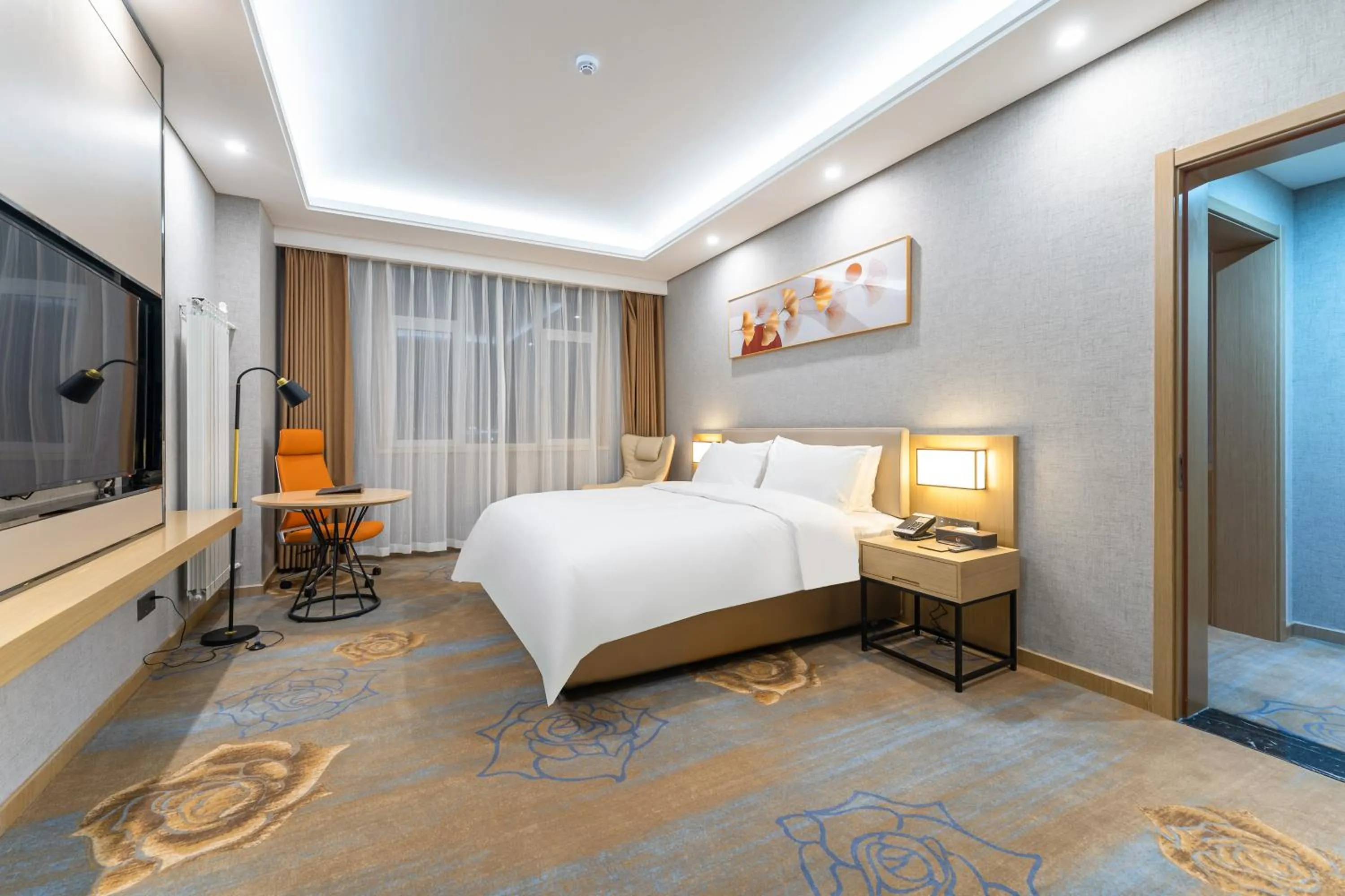 Photo of the whole room, Bed in Joy Fall Hotel