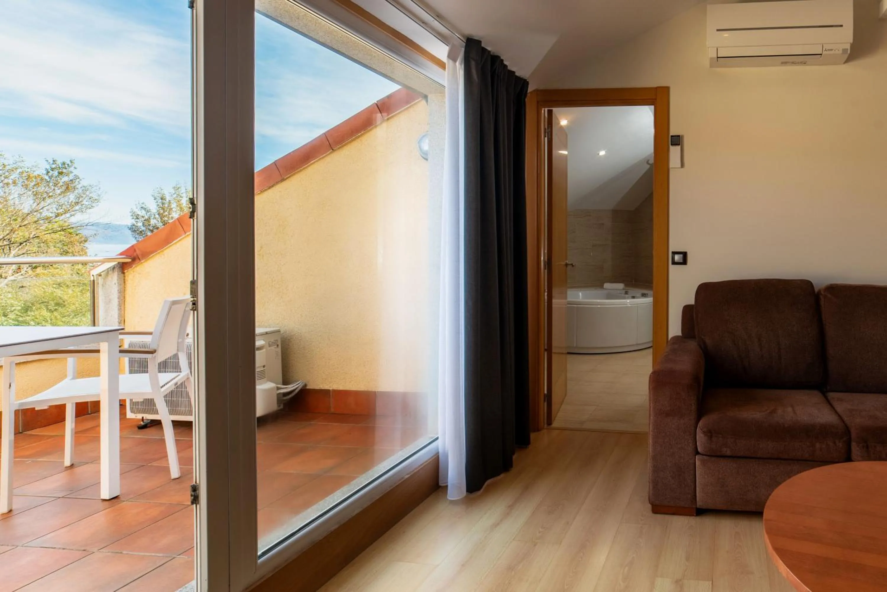Balcony/Terrace in Hotel Playa Langosteira by Adeloló