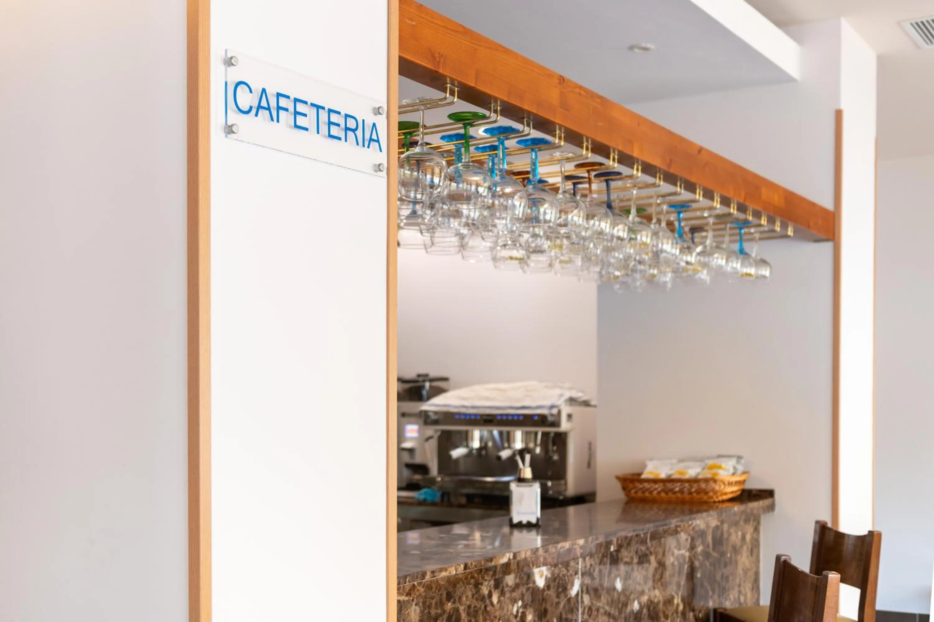 Lounge or bar in Hotel Playa Langosteira by Adeloló