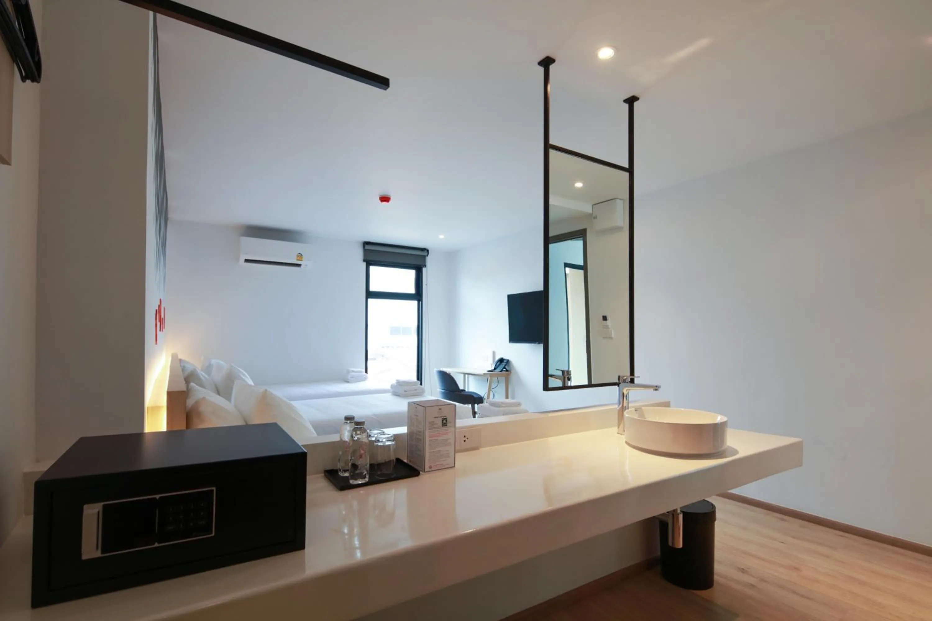 Photo of the whole room, Bed in KOO HOTEL