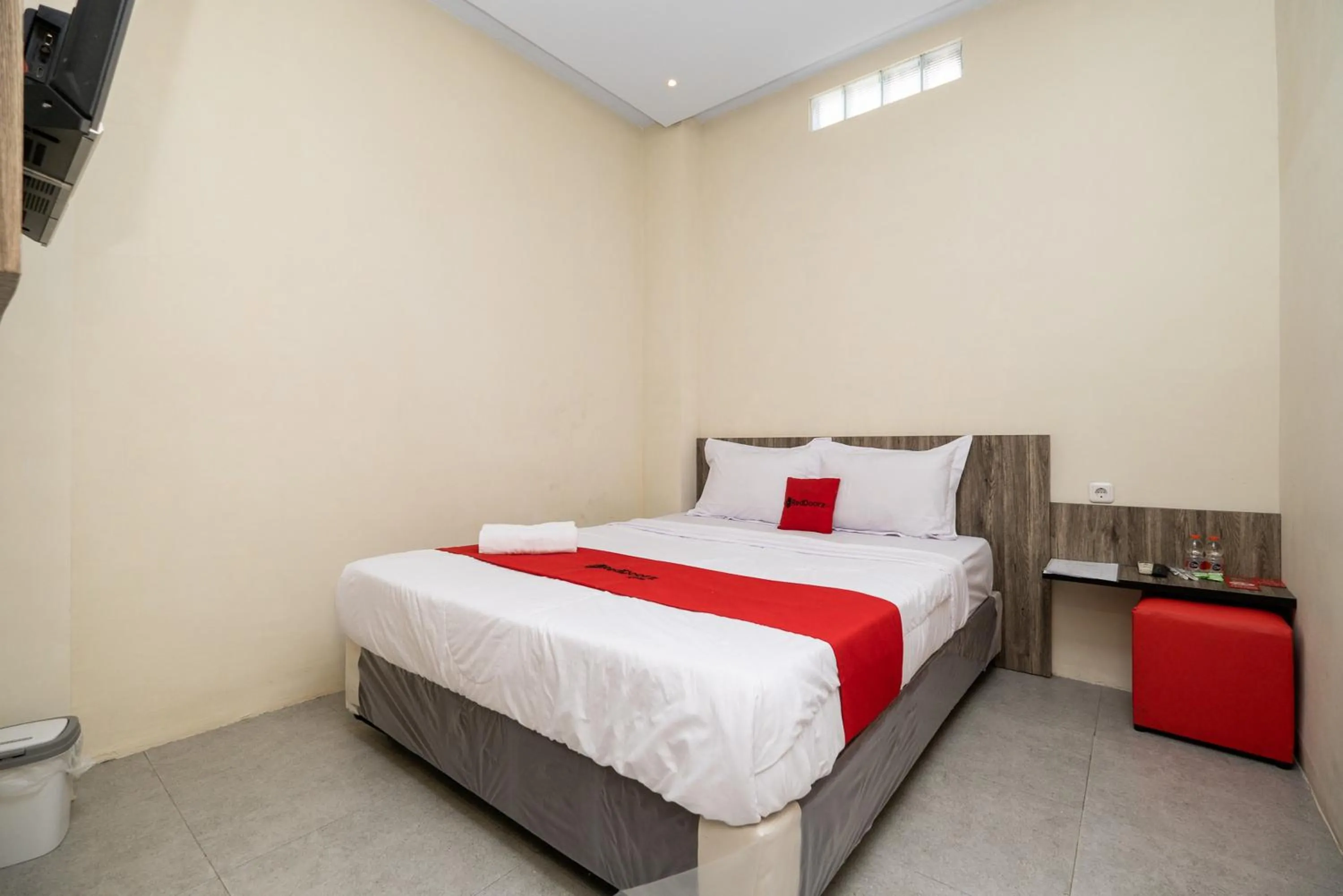 Bed in RedDoorz @ Sangnala Homestay Pakisaji