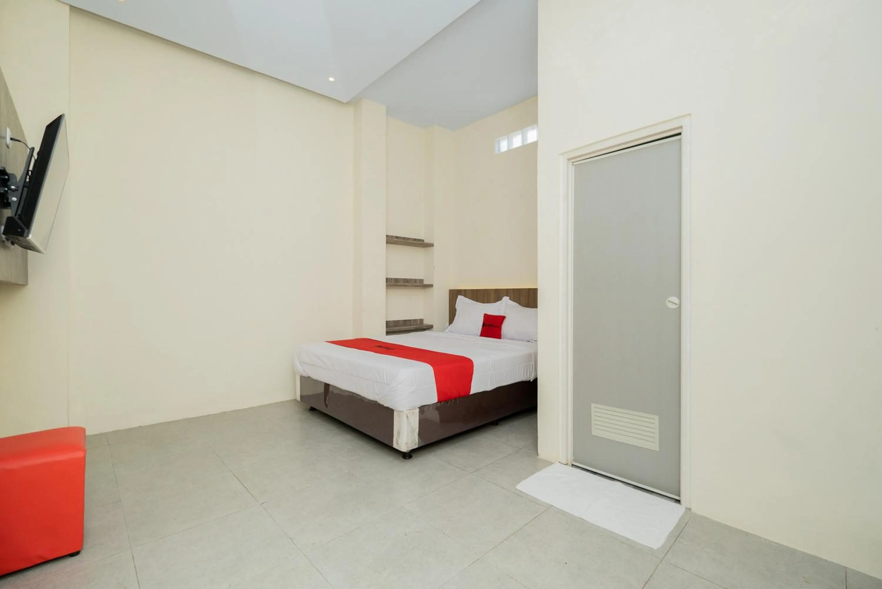 Bed in RedDoorz @ Sangnala Homestay Pakisaji