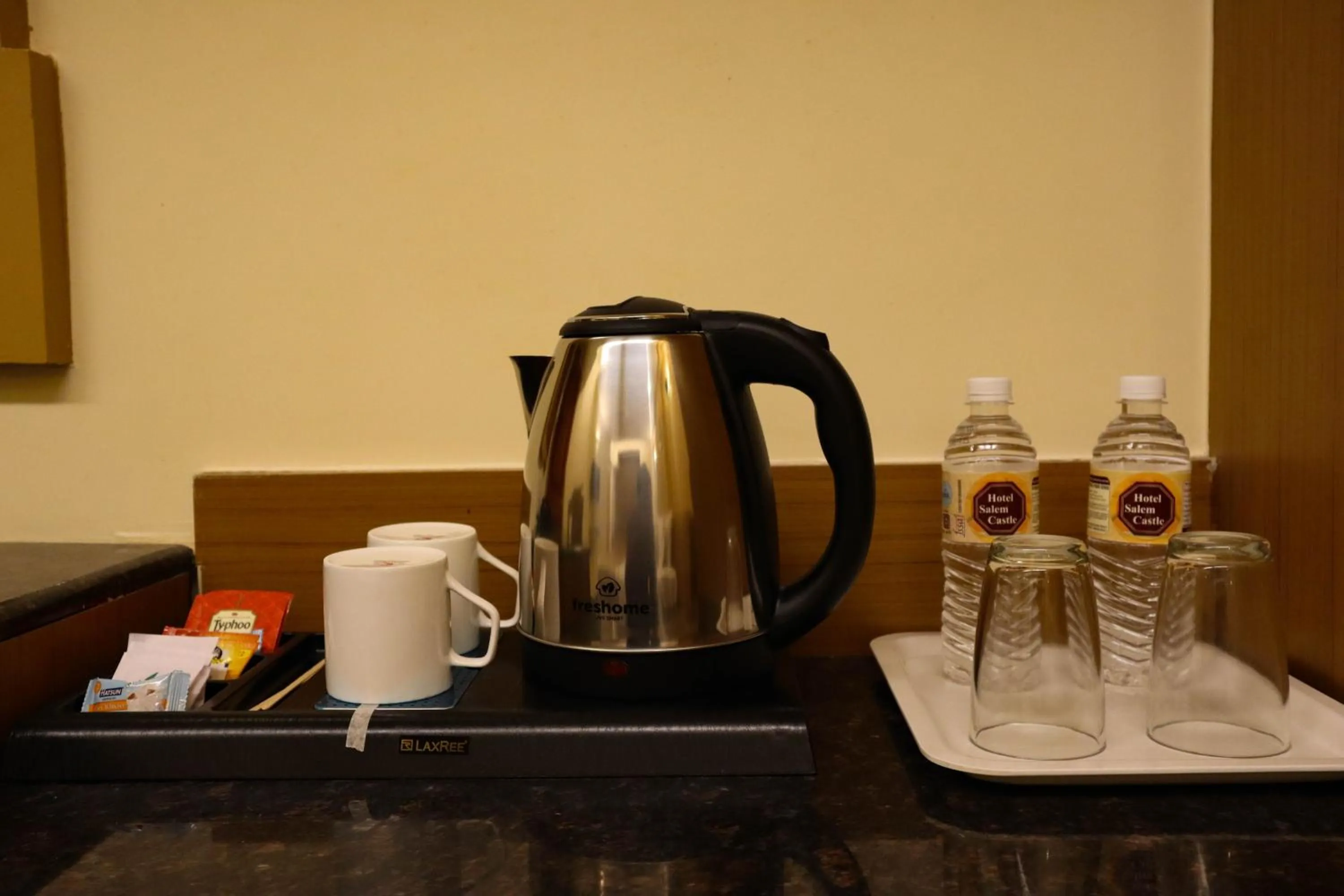 Coffee/tea facilities in HOTEL SALEM CASTLE
