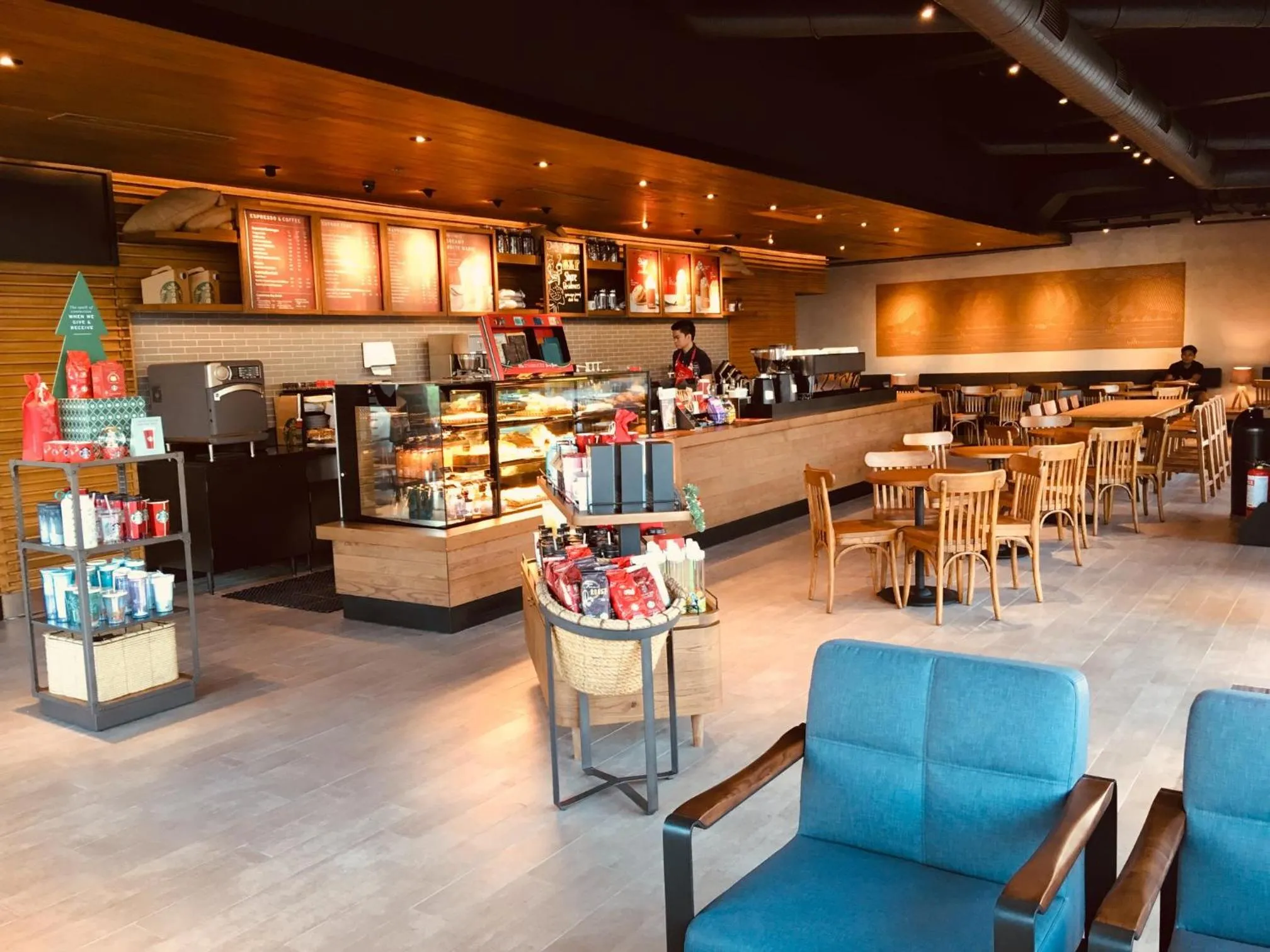 Coffee/tea facilities in Shore Residences