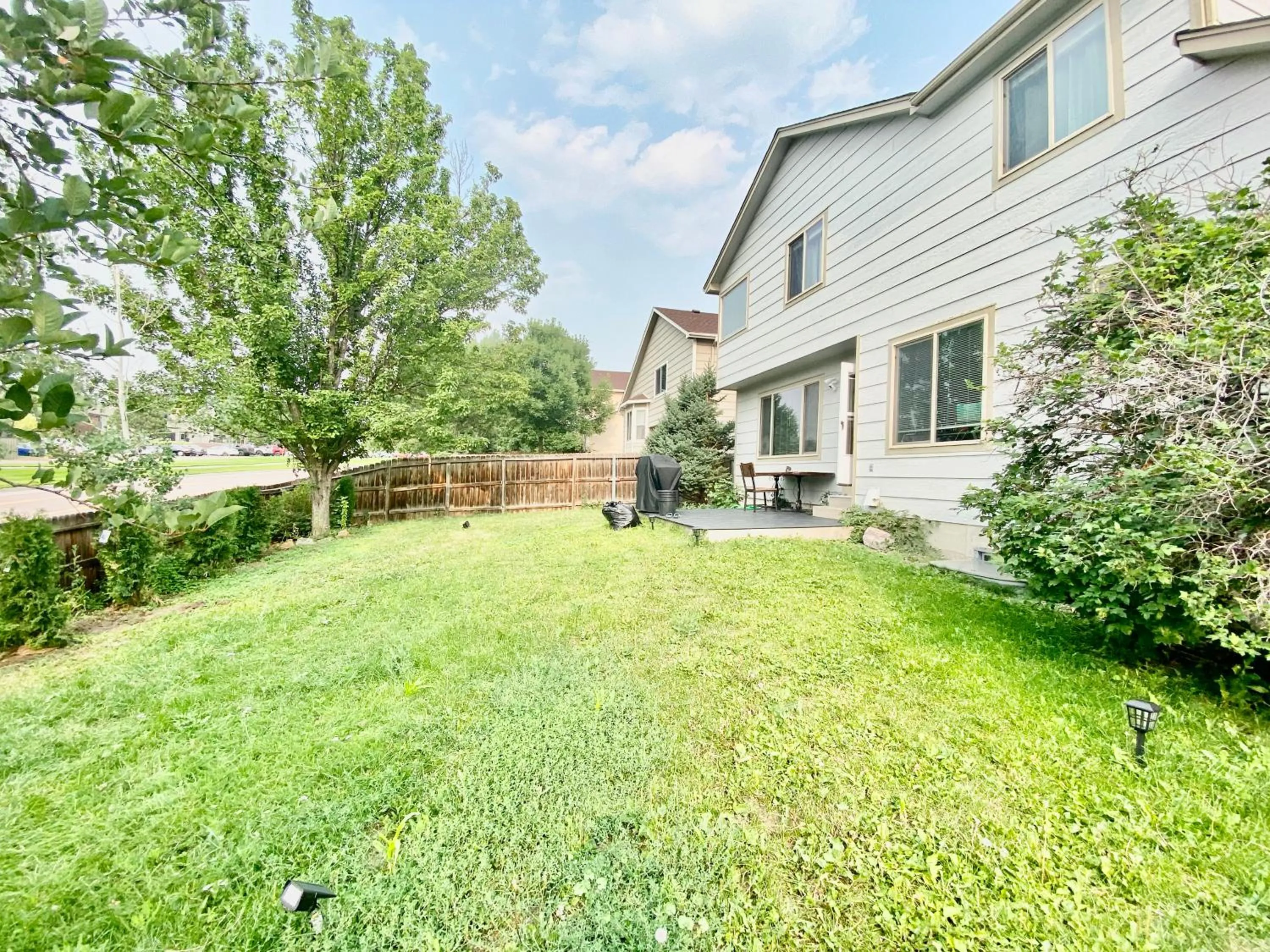 Garden in 3br home 2br unit close to USAFA with fireplace