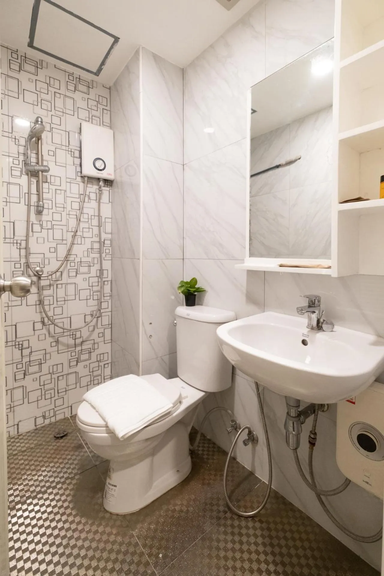 Bathroom in Amber Inn