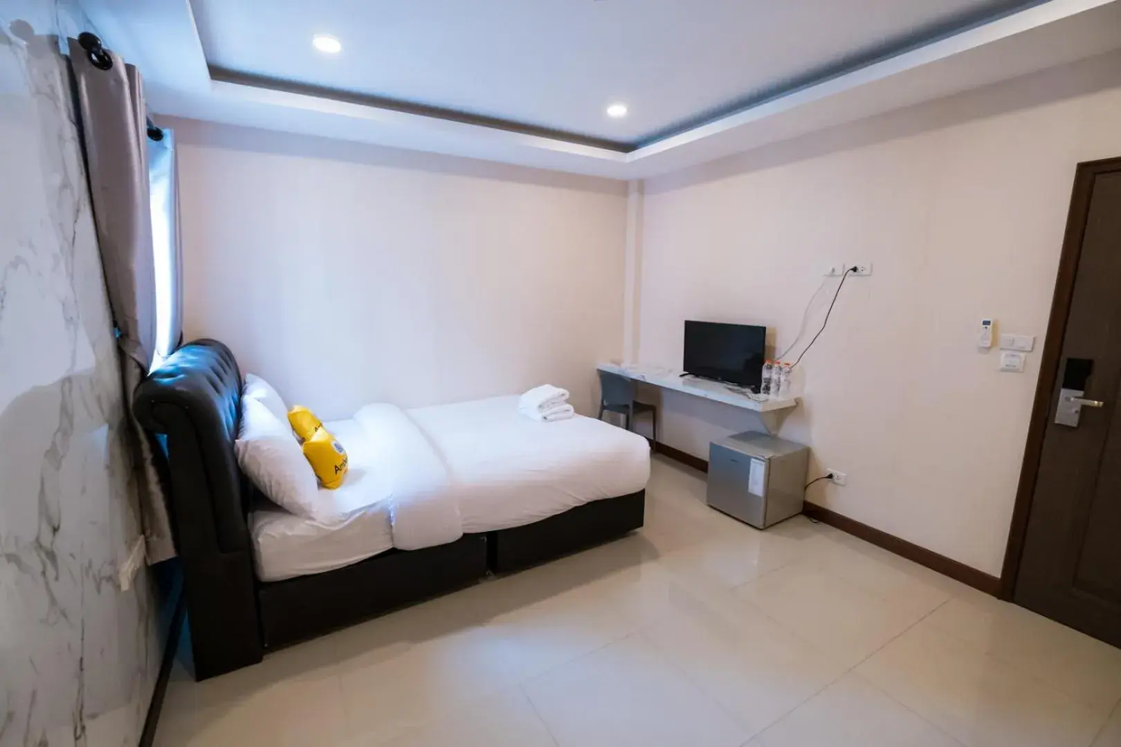 TV and multimedia, Bed in Amber Inn TV and multimedia, Bed in Amber Inn