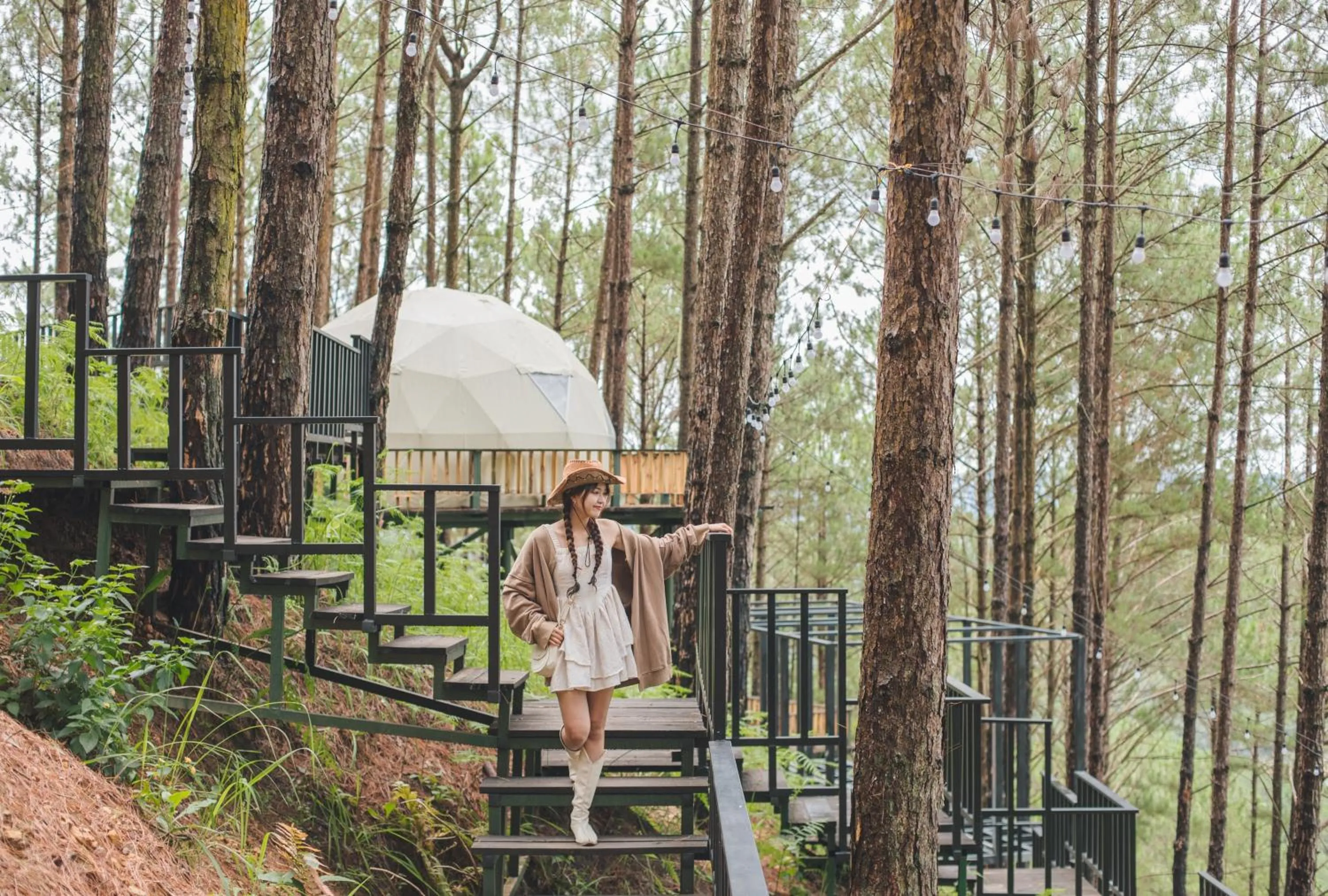 People in Lavender Dalat Hotel and Resorts